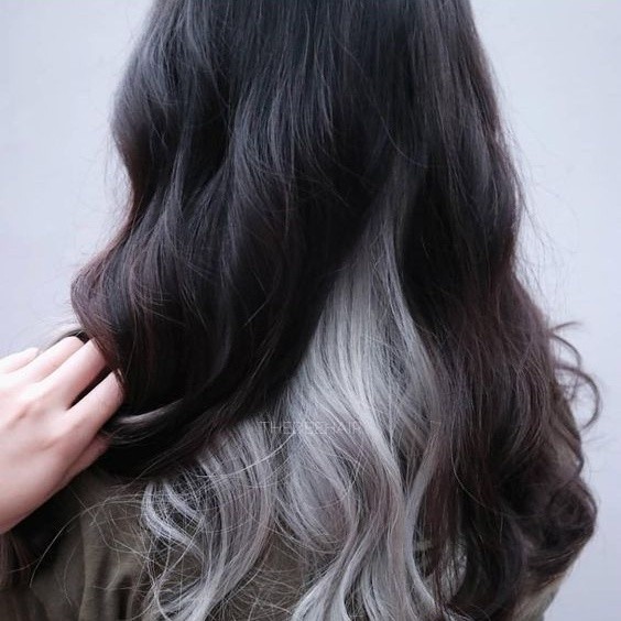 สีผมหลบใน