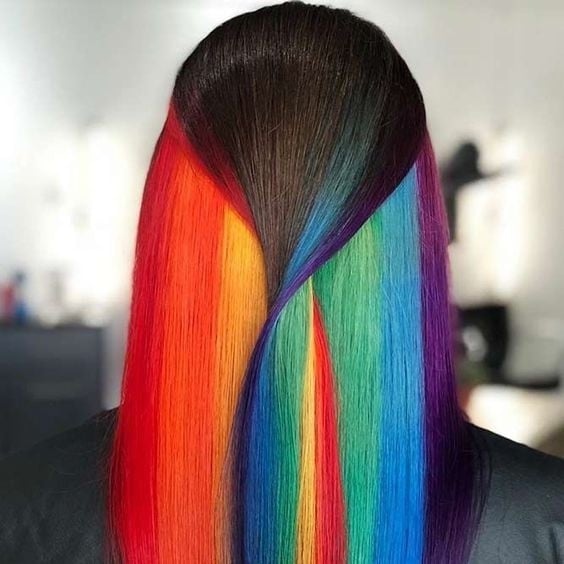 สีผมหลบใน