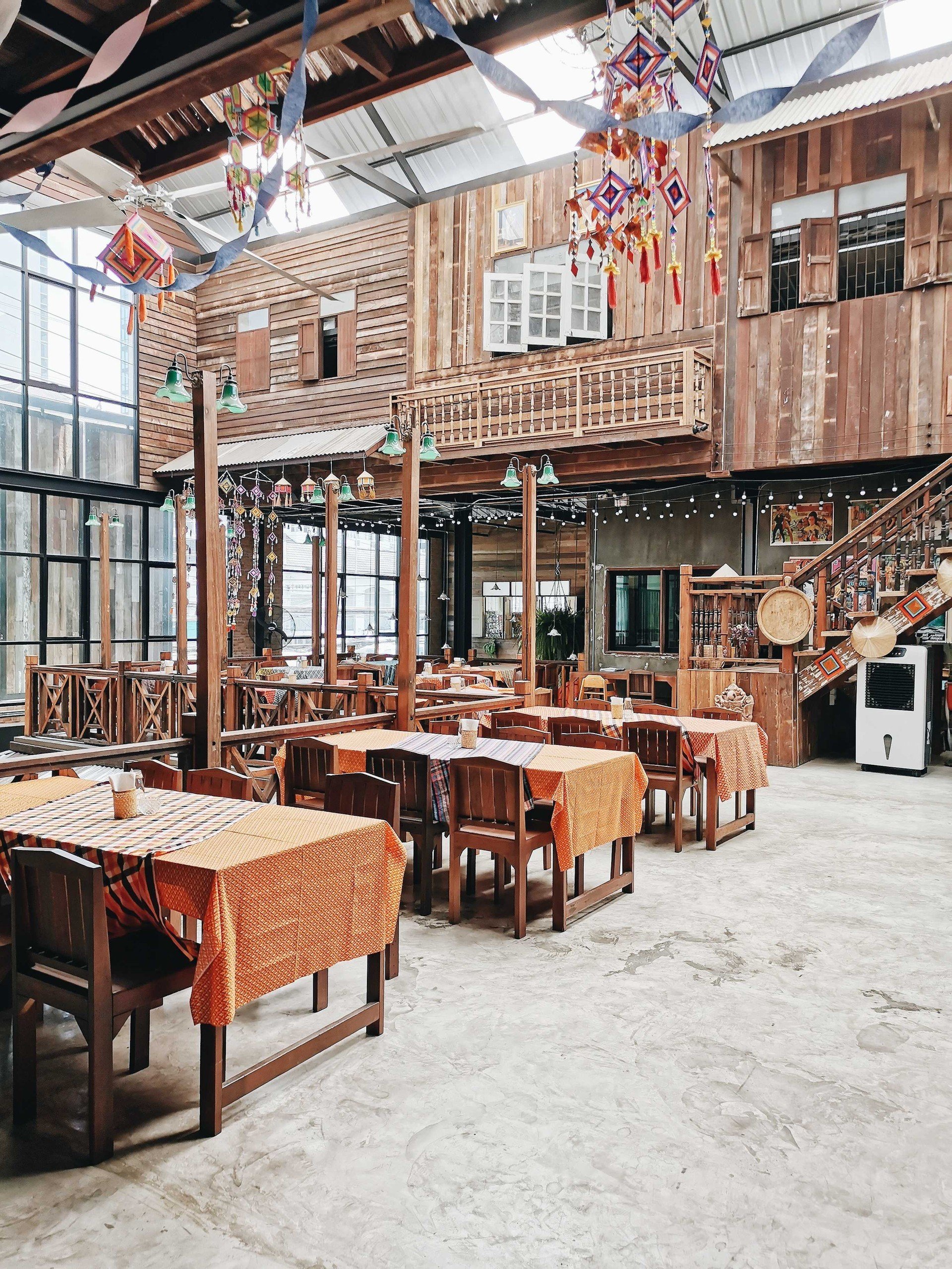 ร้าน ยอดนิยม ใน สะพาน55