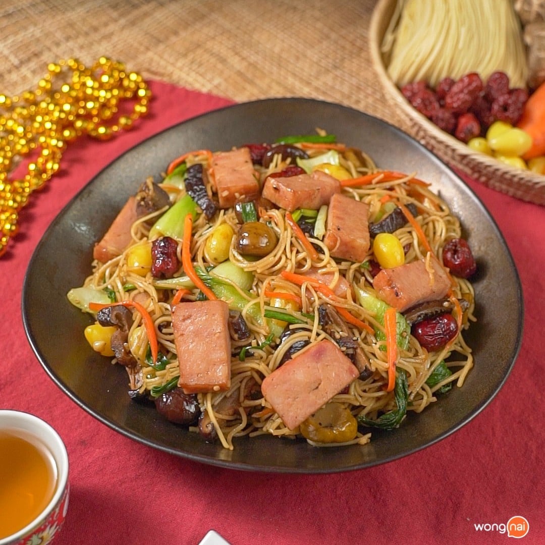 ผัดหมี่ซั่วเบคอนบาร์บีคิว