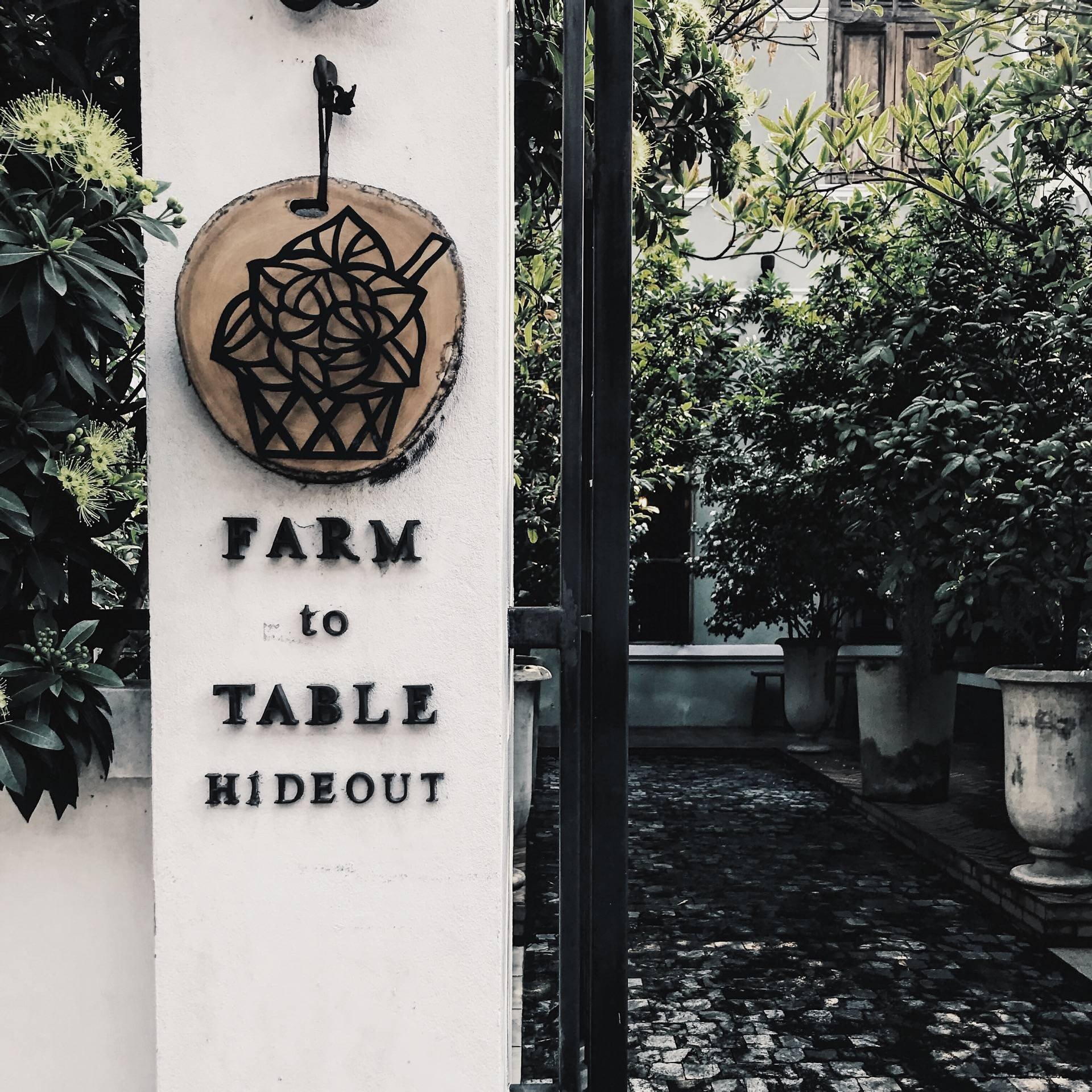 รีวิว Farm To Table ไฮด์เอาท์ - คาเฟ่อาหารและขนมไทยในบ้านหลังเก่าหลัง ...