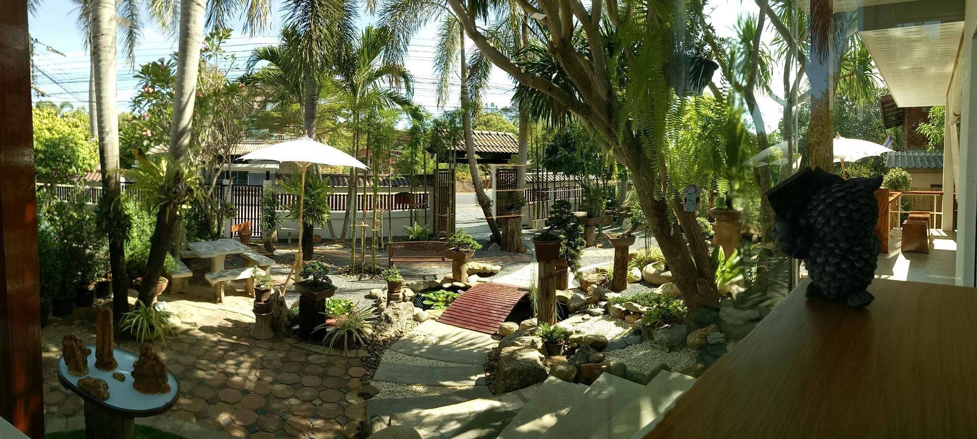 รีวิว Bonsai Coffee House กาแฟเน้น หนักๆ ขมๆ แต่งร้านดูดี เค้กลอนตาล