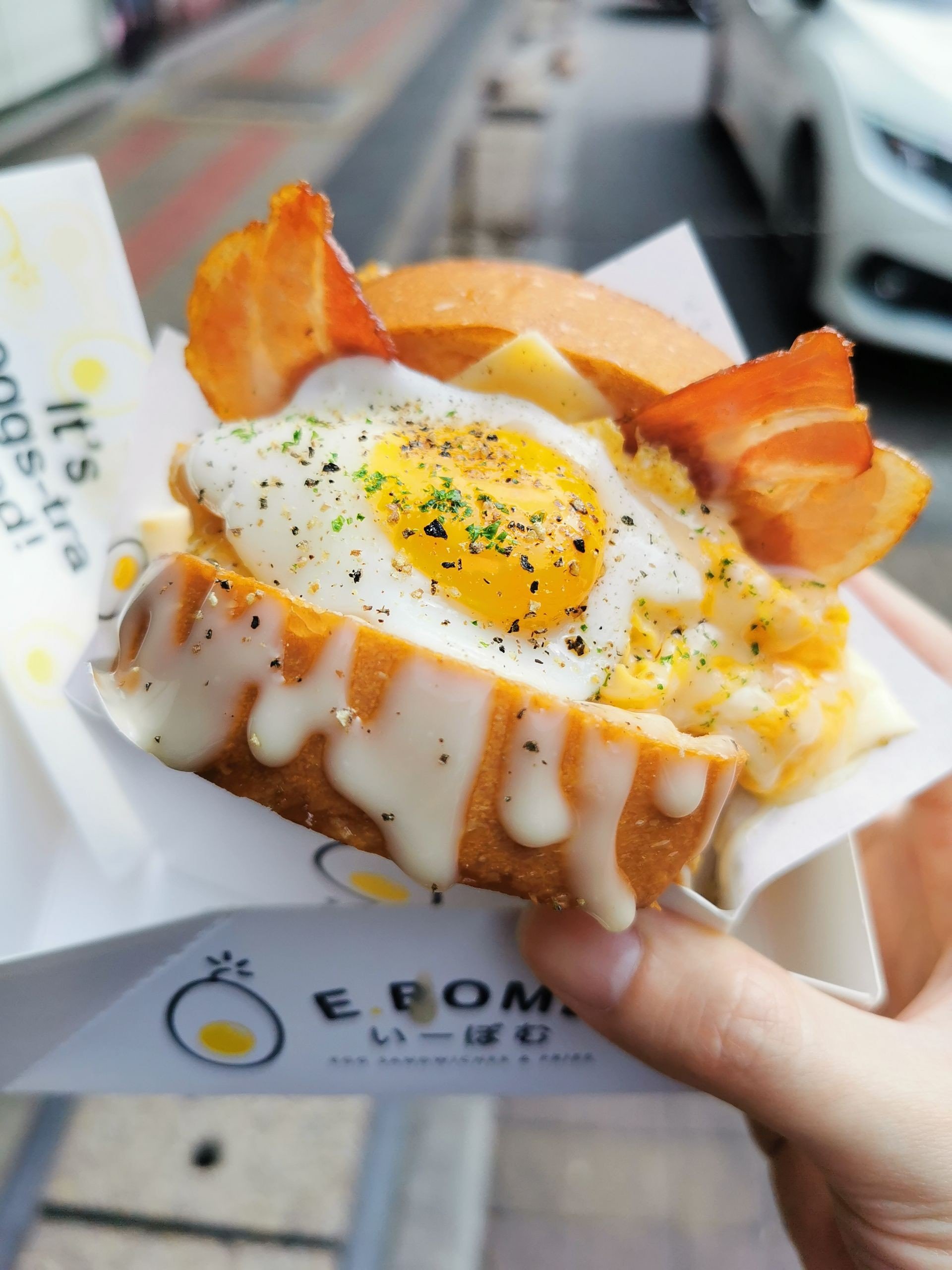รีวิว EBOMB Egg Sandwiches & Fries Siam Square Block I ถ้าเคยลอง Egg