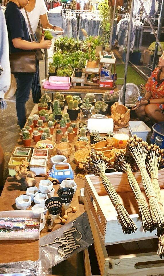 ร้าน ยอดนิยม ใน เจเจกรีน 2