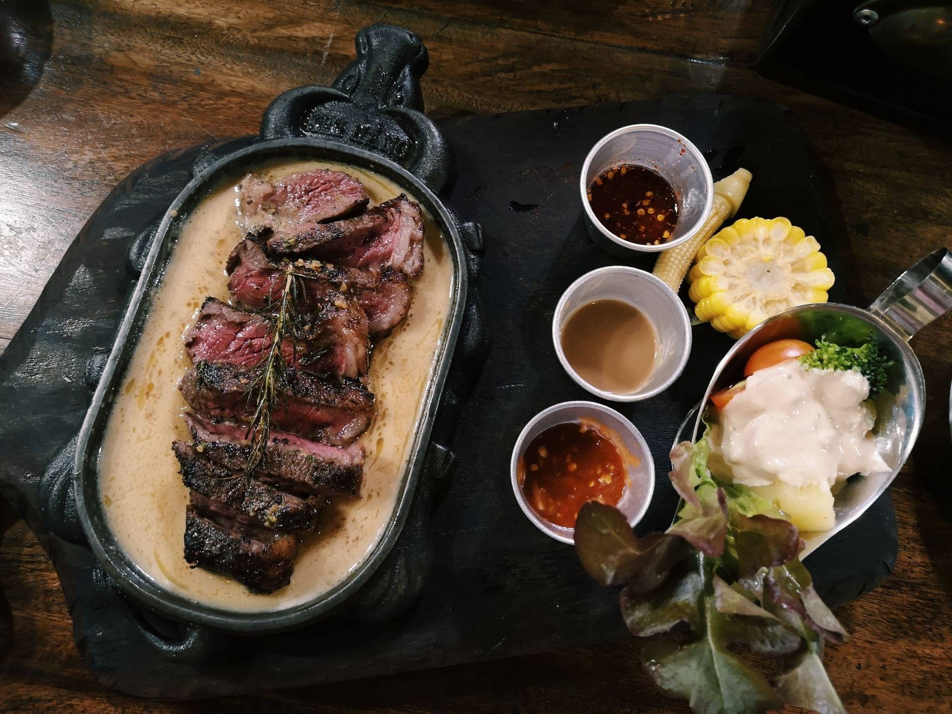blackbridge-halal-steakhouse-restaurant