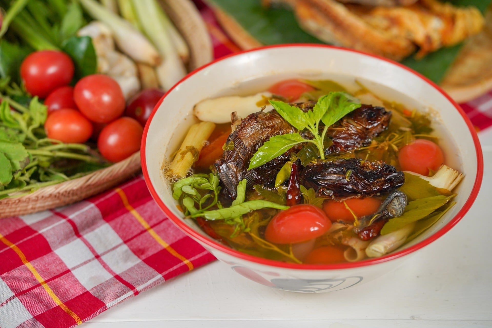 ต้มโคล้งปลาเนื้ออ่อน ต้มโคล้งปลาเนื้ออ่อน