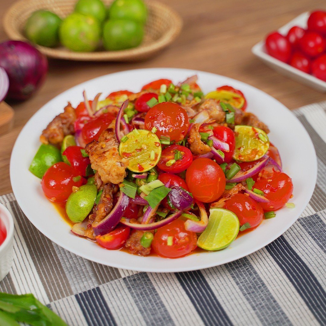 ยำไข่แดงเค็ม