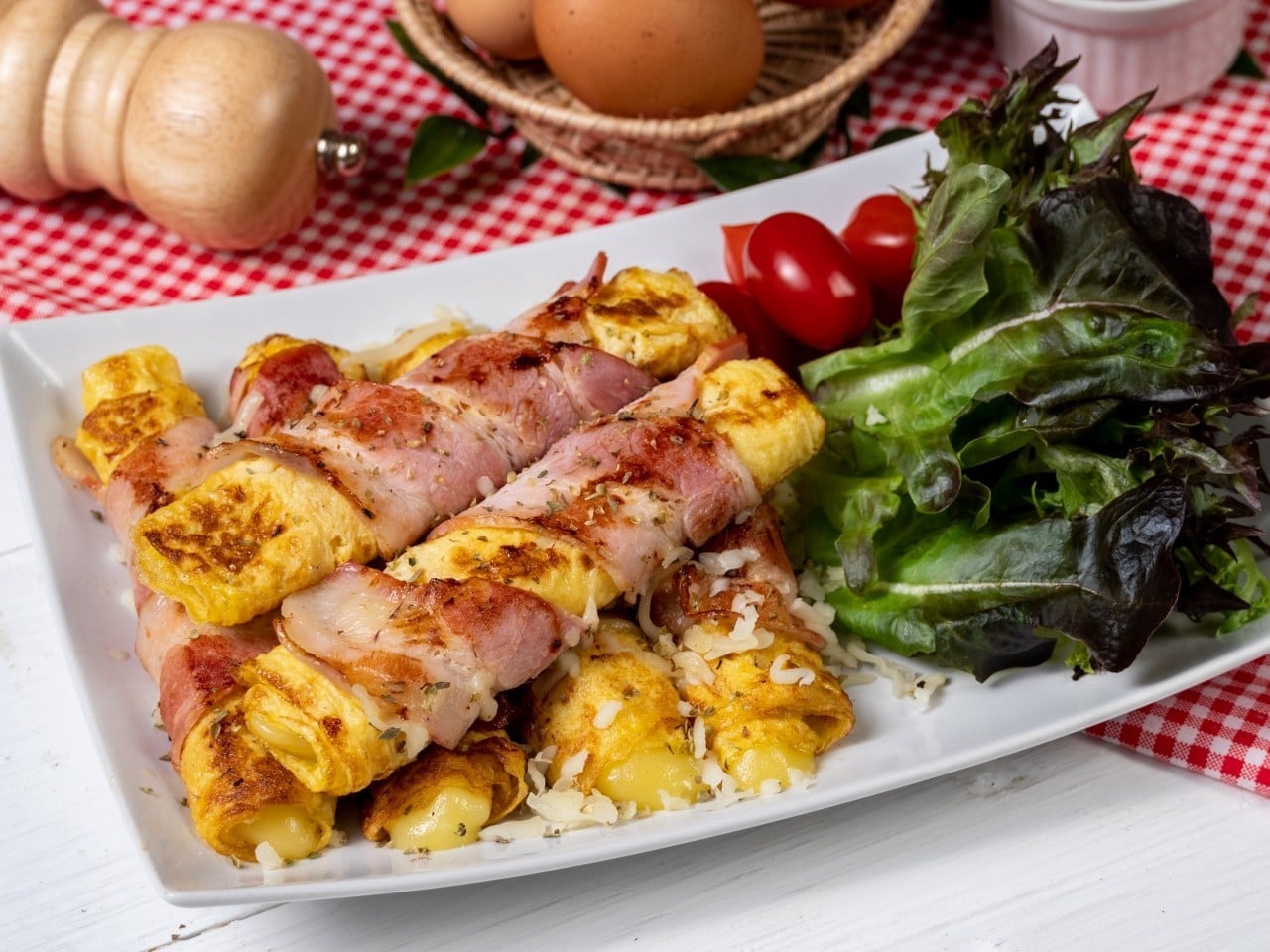 ไข่ม้วนเบคอนชีส ไข่ม้วนเบคอนชีส