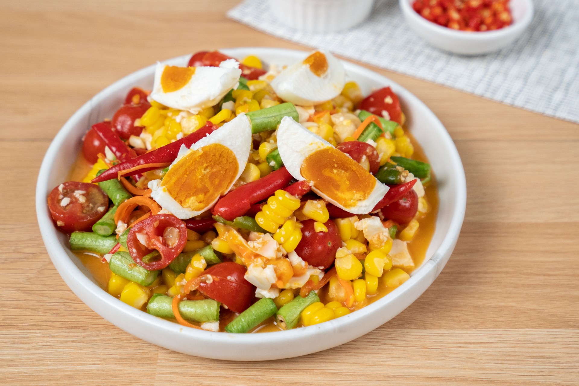 ตำข้าวโพดไข่เค็ม