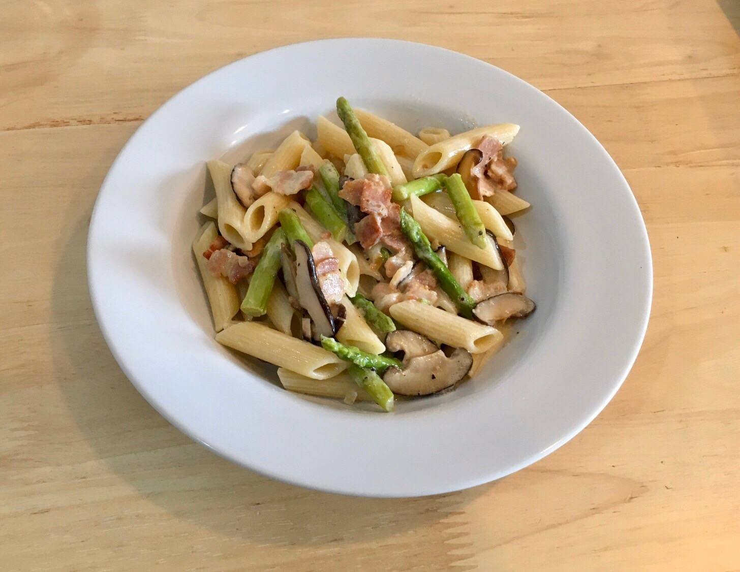 Penne Asparagus Light Cream Sauce