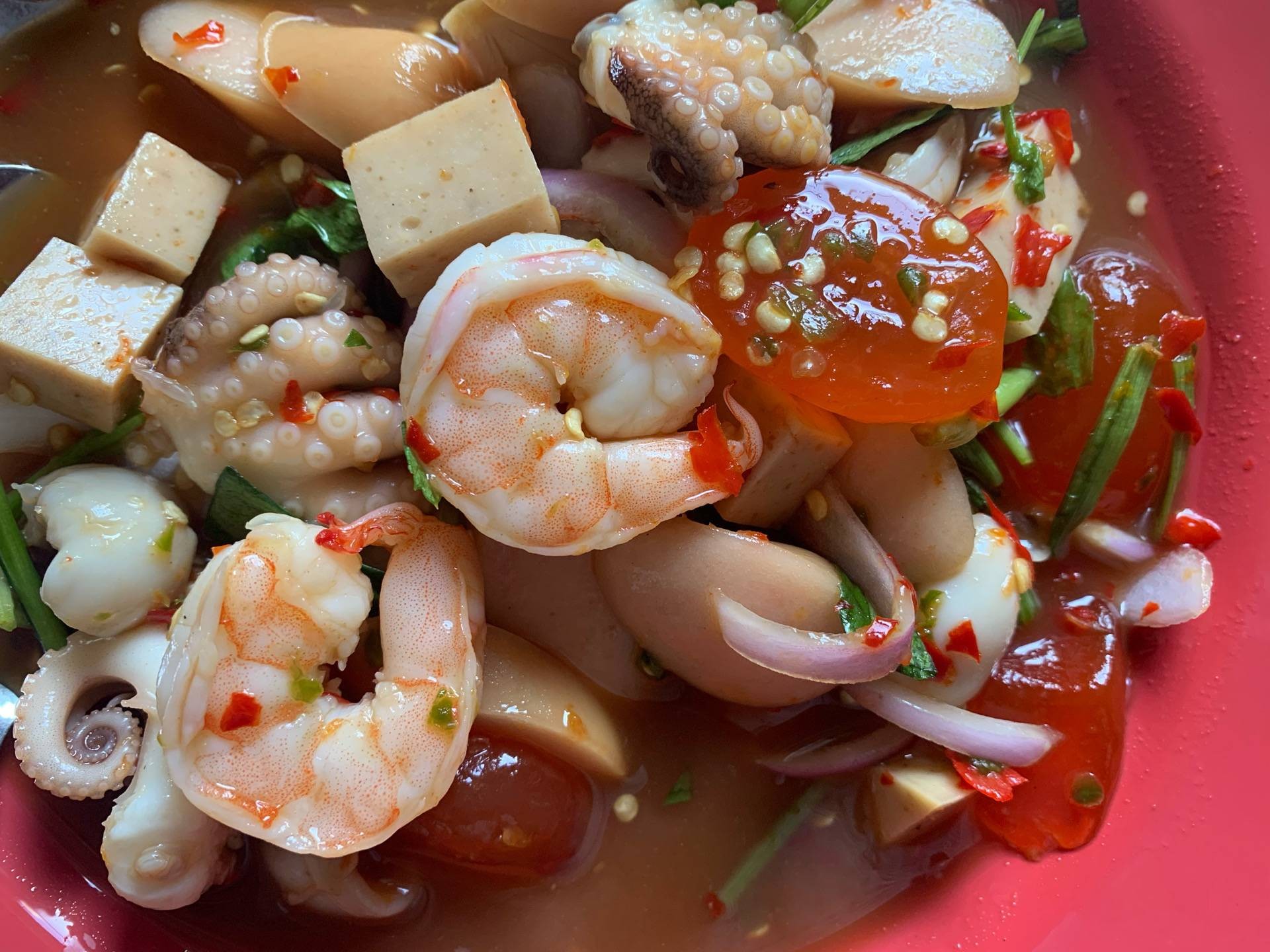 รีวิว ยำไยหยอ - ยำใหญ่ไข่แดง เครื่องแน่นมาก - Wongnai