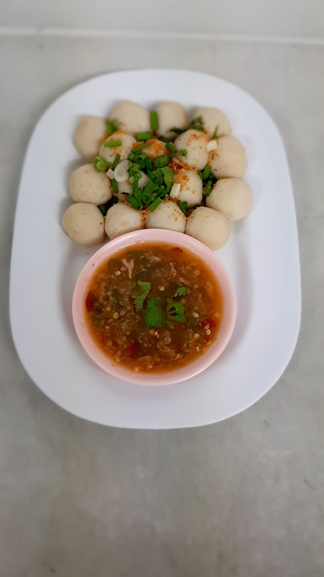 รีวิว ก๋วยเตี๋ยวลูกชิ้น…