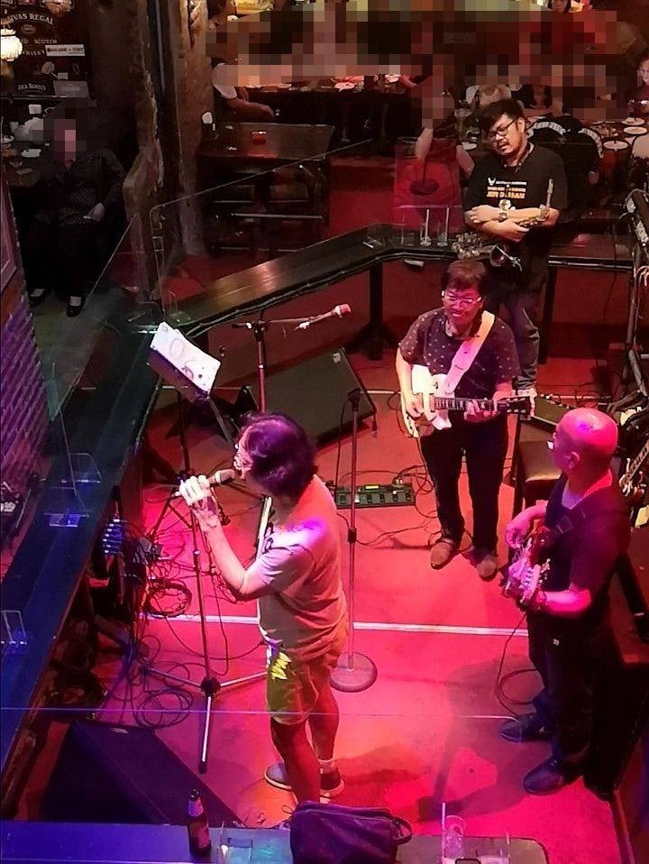 รูป Saxophone Pub & Restaurant Wongnai