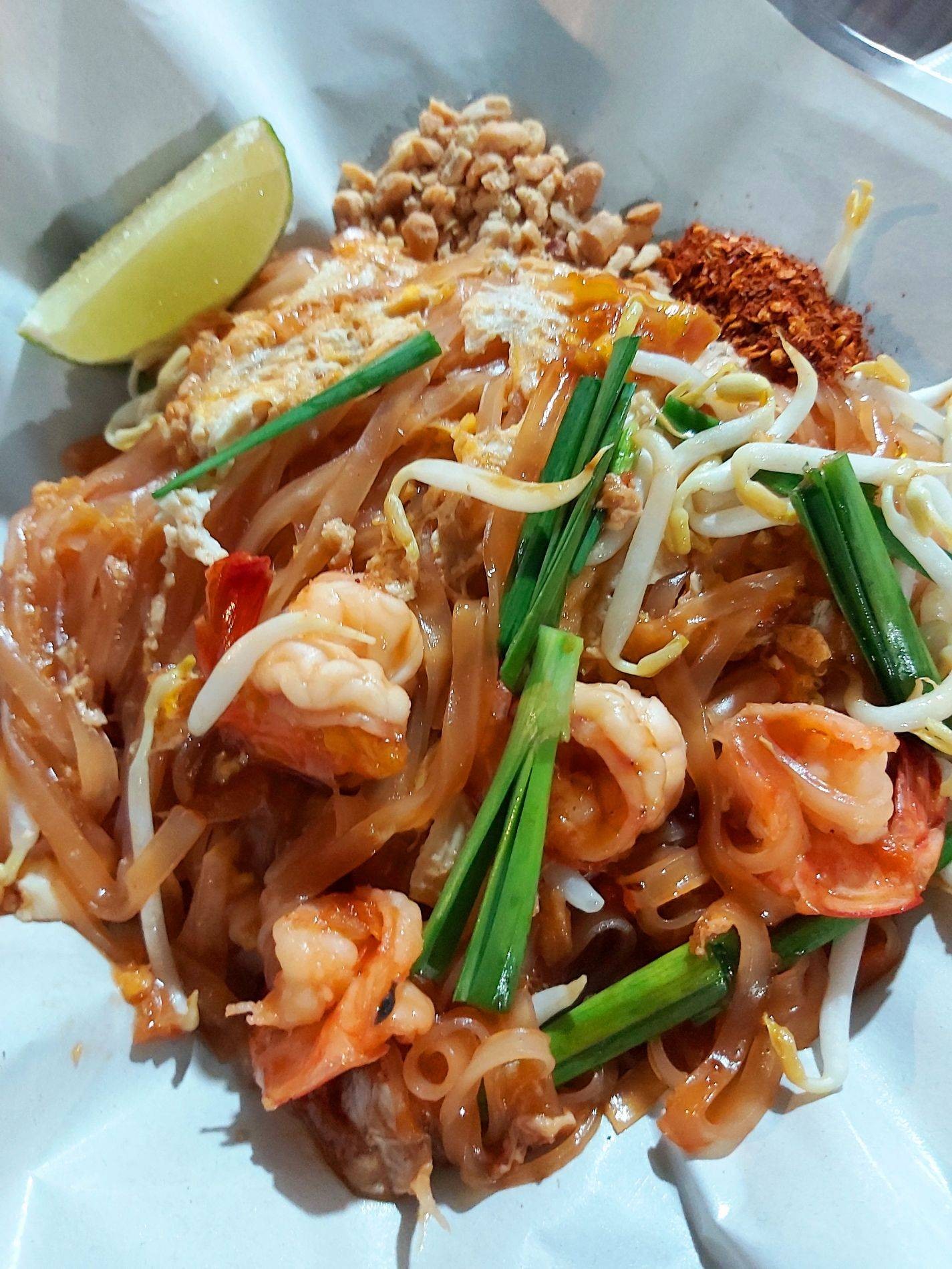 รีวิว ฉ่ำ ผัดไท มทส.ประตู4 - รสชาติเข้มข้น เส้นนิ่ม ปกติจะเจอผัดไทที่นำ ...