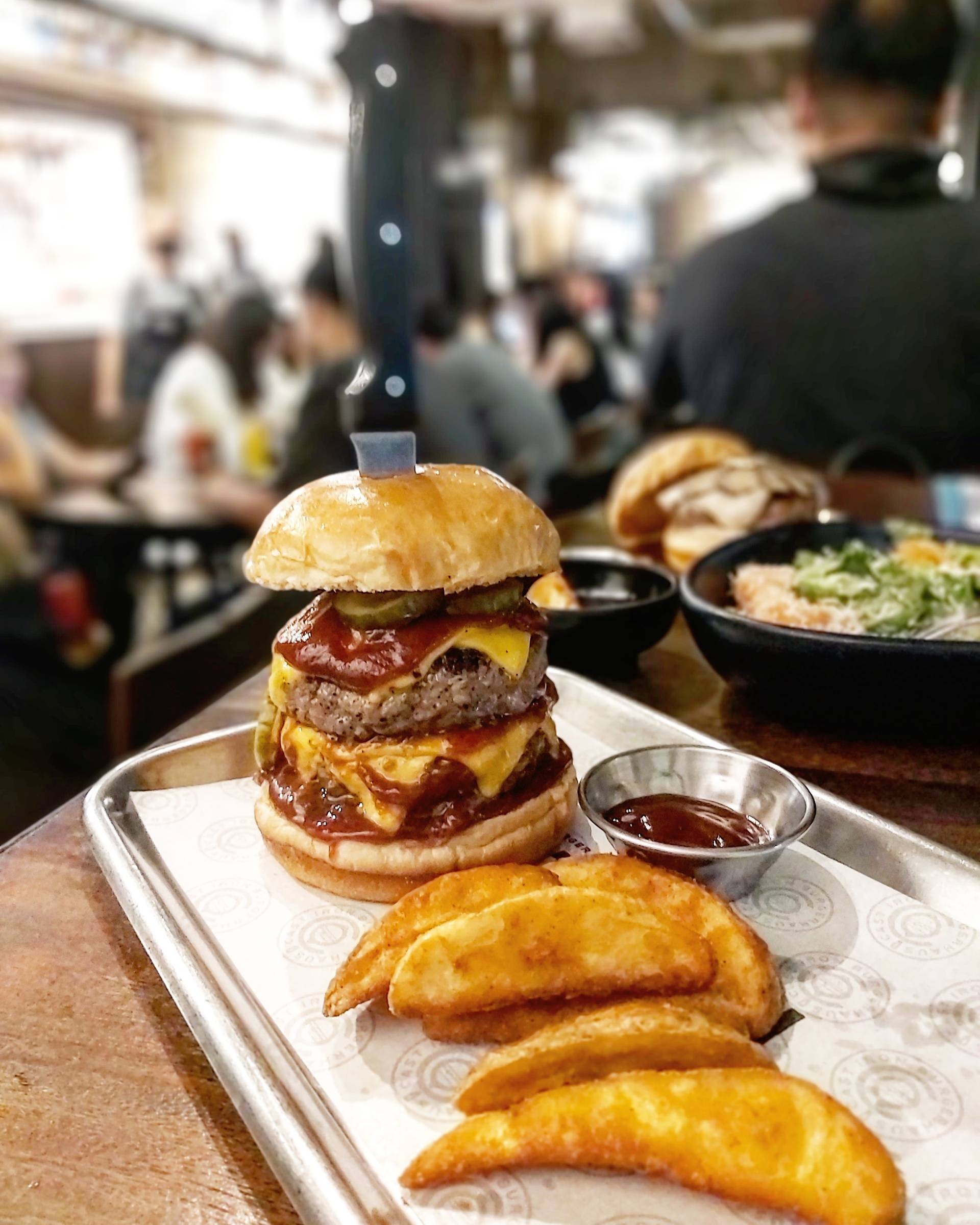 รูป Cast Iron Burgerhaus