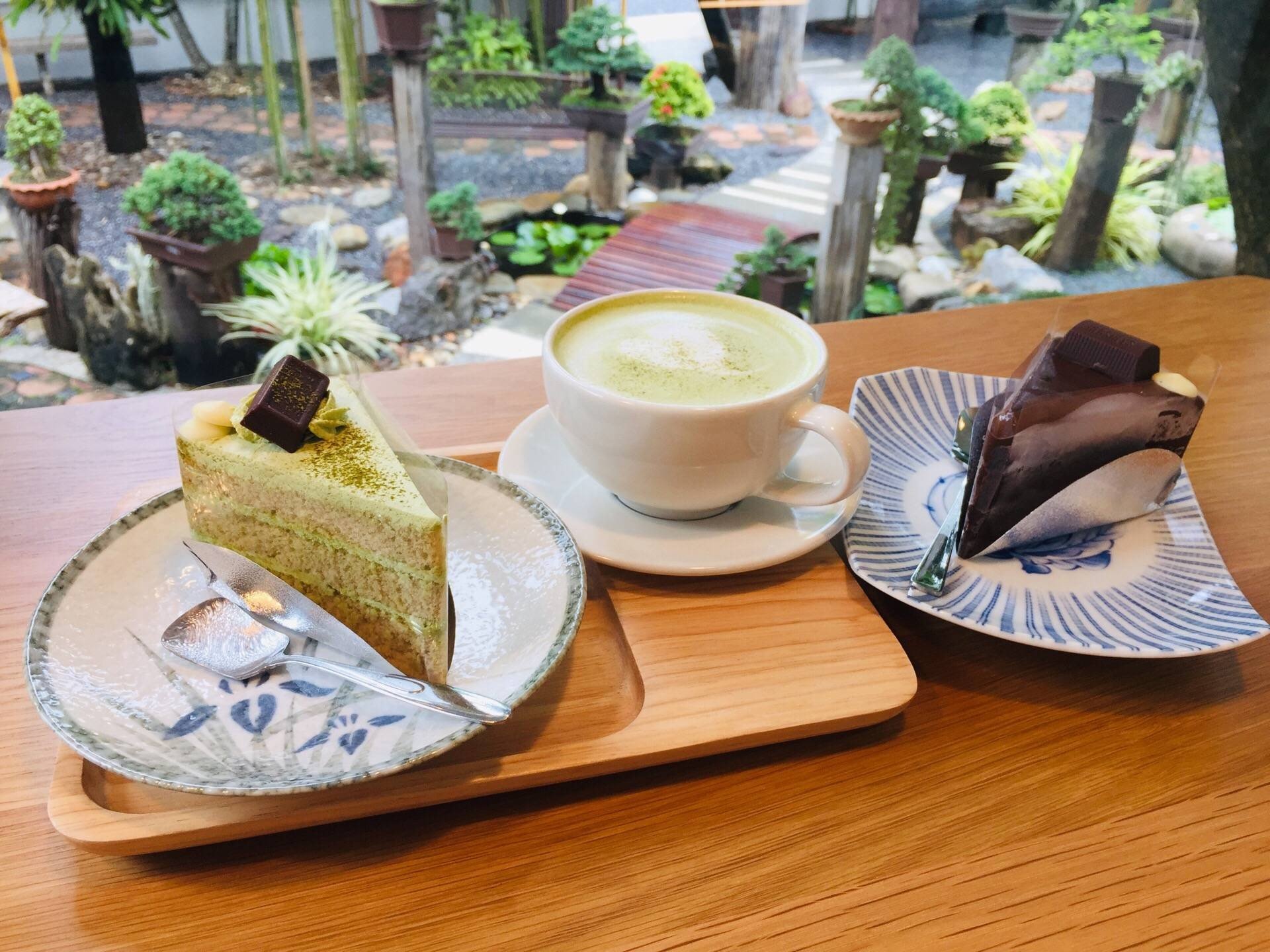รีวิว Bonsai Coffee House ร้านน่านั่งมาก บรรยากาศดี ห้องแอร์ก็เย็น