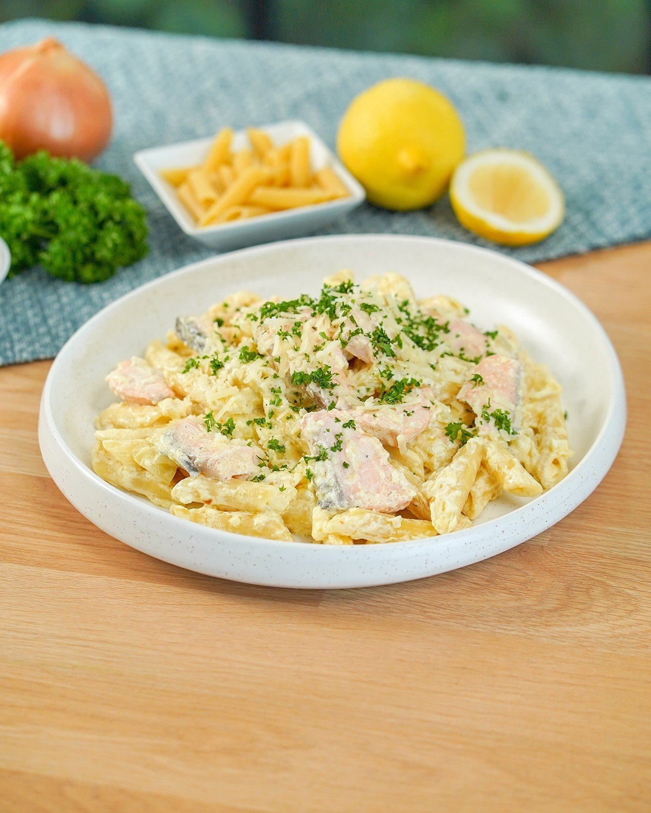 แซลมอนครีมชีสพาสต้า แซลมอนครีมชีสพาสต้า