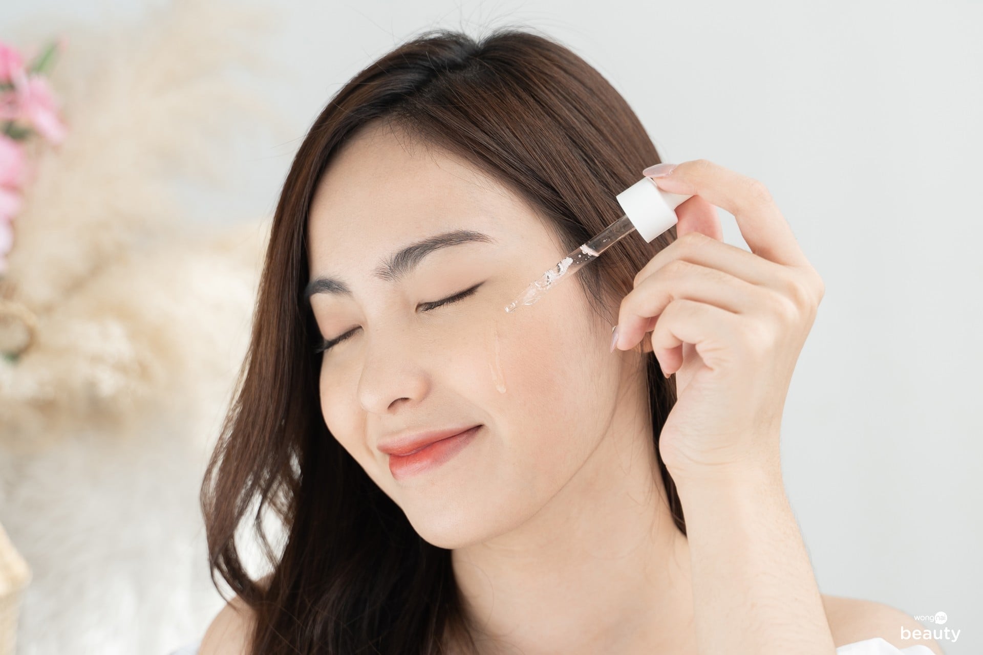 เซรั่ม การ์นิเย่ Garnier Sakura White Hyaluron Booster Serum