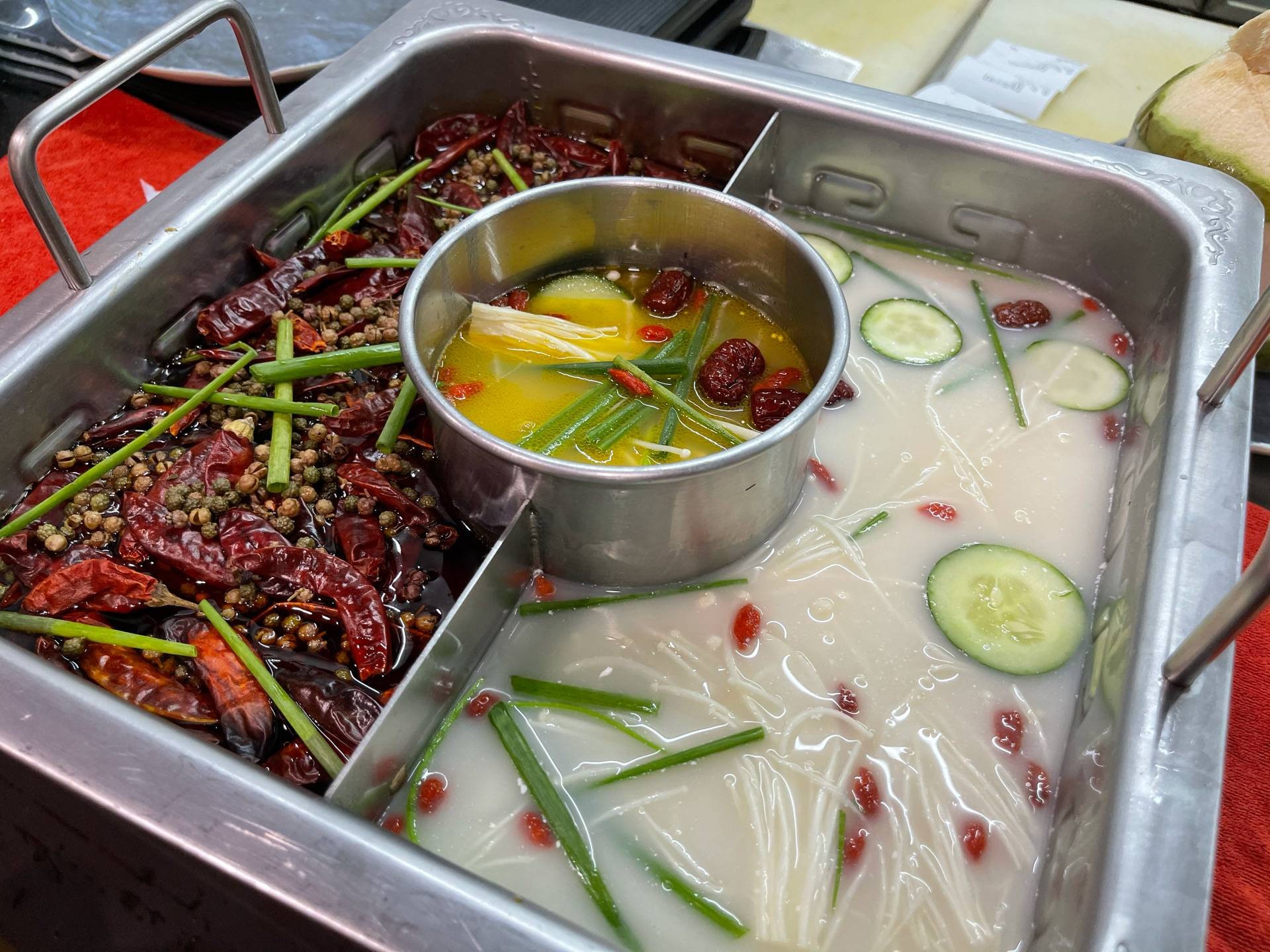 รีวิว CQK Hot Pot Restaurant Pattaya ร้านอาหารจีน สไตล์ หม่าล่า