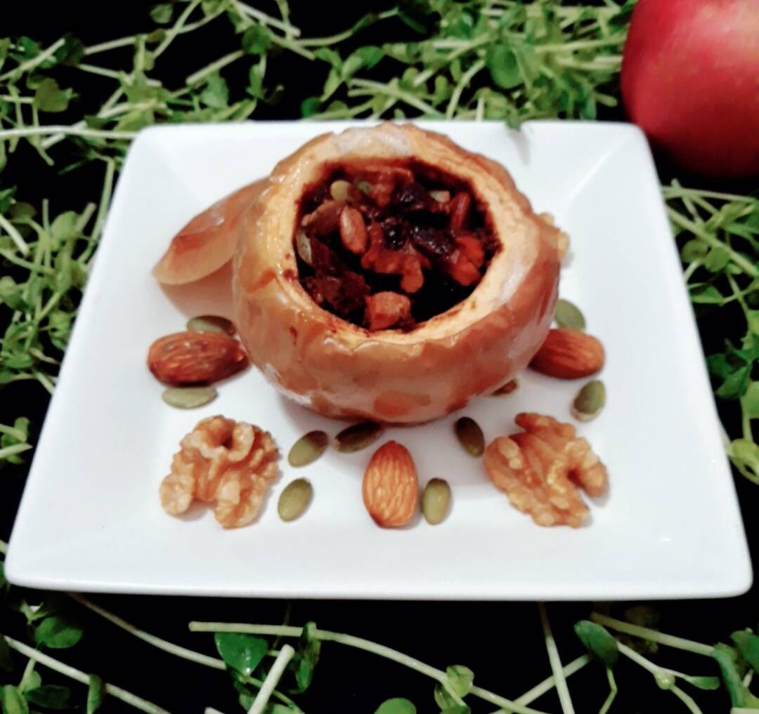 แอปเปิ้ลอบกับธัญพืชและลูกเกด (baked apples with whole grain & raisins)