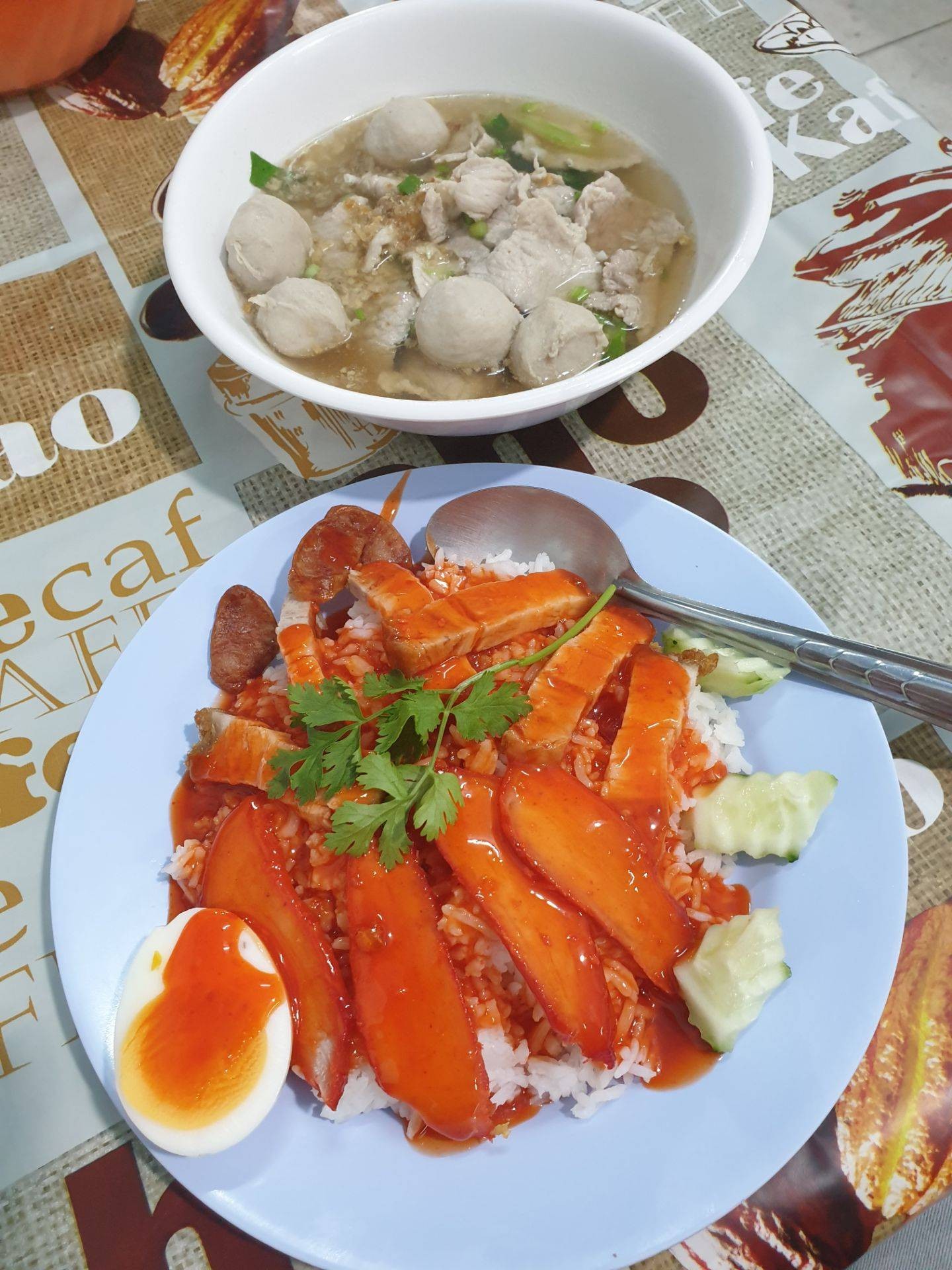 รีวิว ข้าวหมูแดง ก๋วยเตี๋ยวหมู บ้านดู่ - ข้าวหมูแดง ก๋วยเตี๋ยวหมู