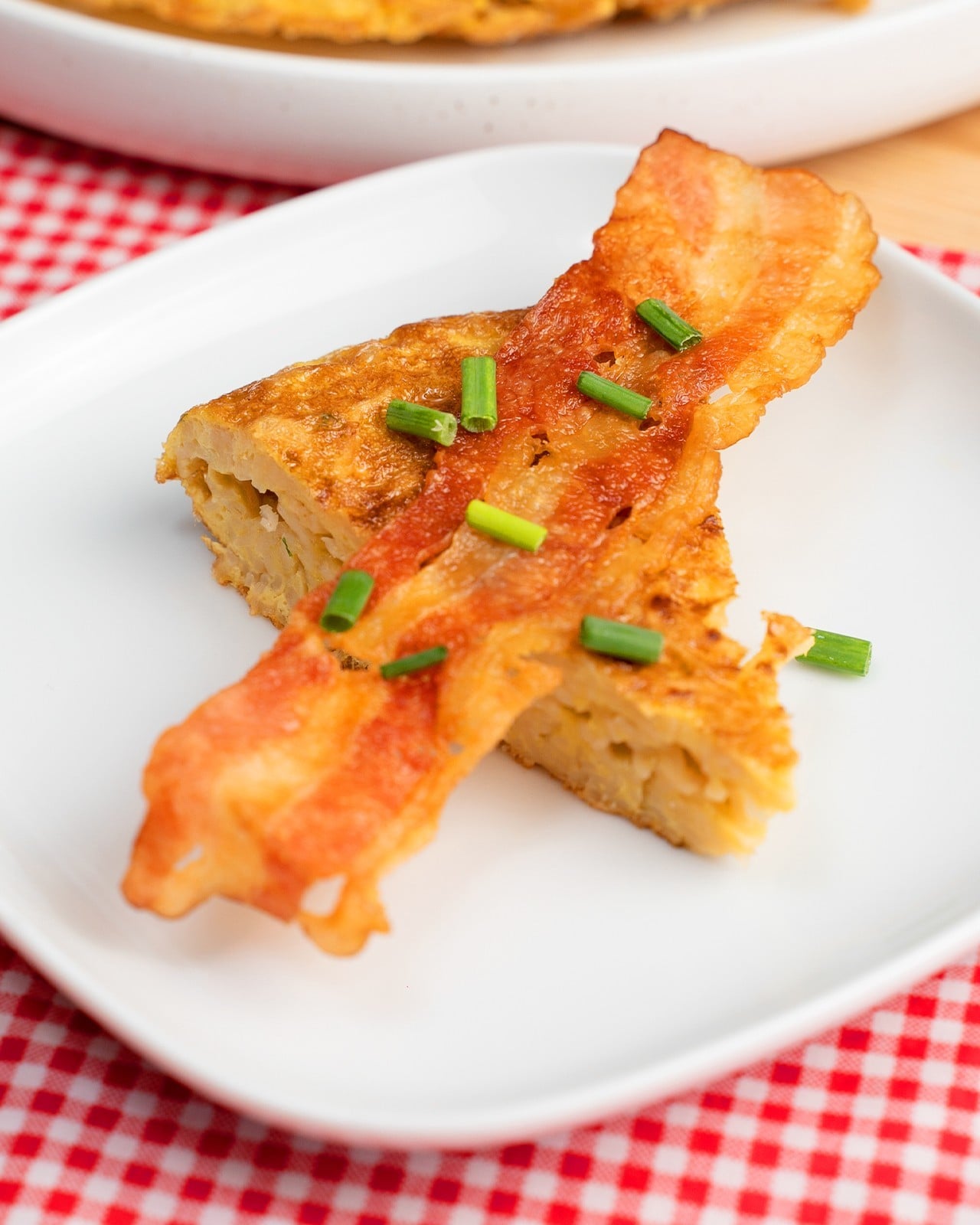 ไข่เจียวมาม่าเบคอนกรอบ