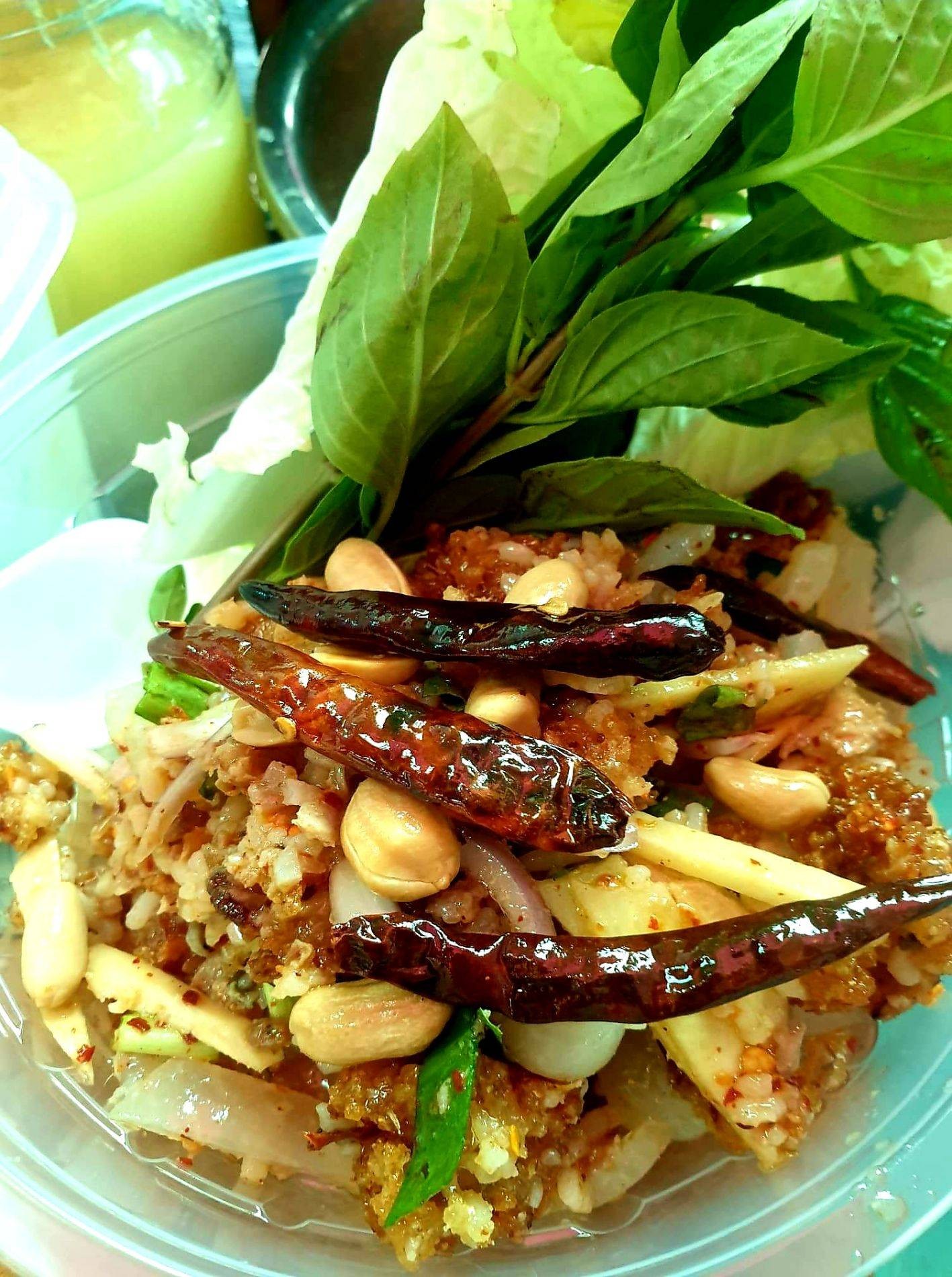 ร้าน ยำแหนมสุก ตลาดน้ำตลิ่งชัน | รีวิวร้านอาหาร