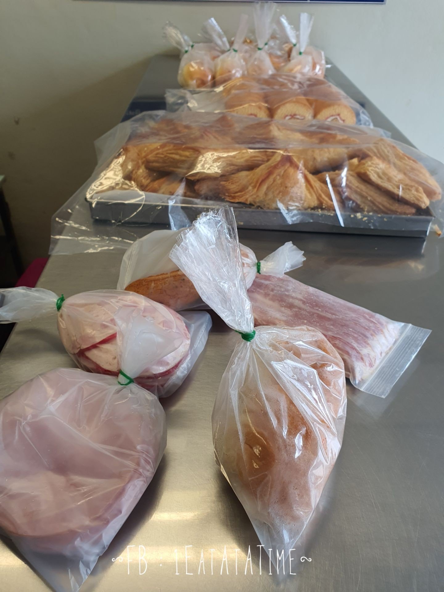 รูป Bangkok sausage and ham Wongnai