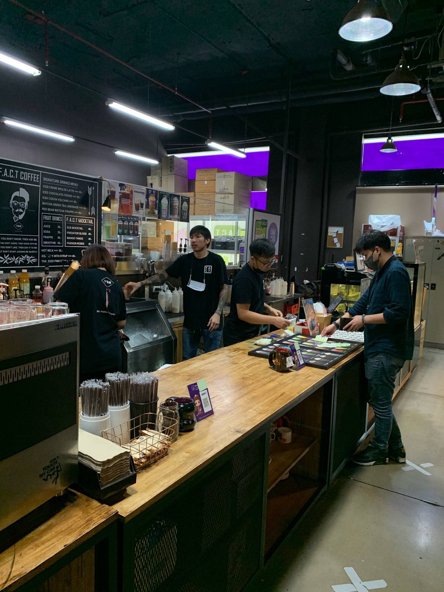 รูป F.A.C.T Coffee SCB Park Plaza