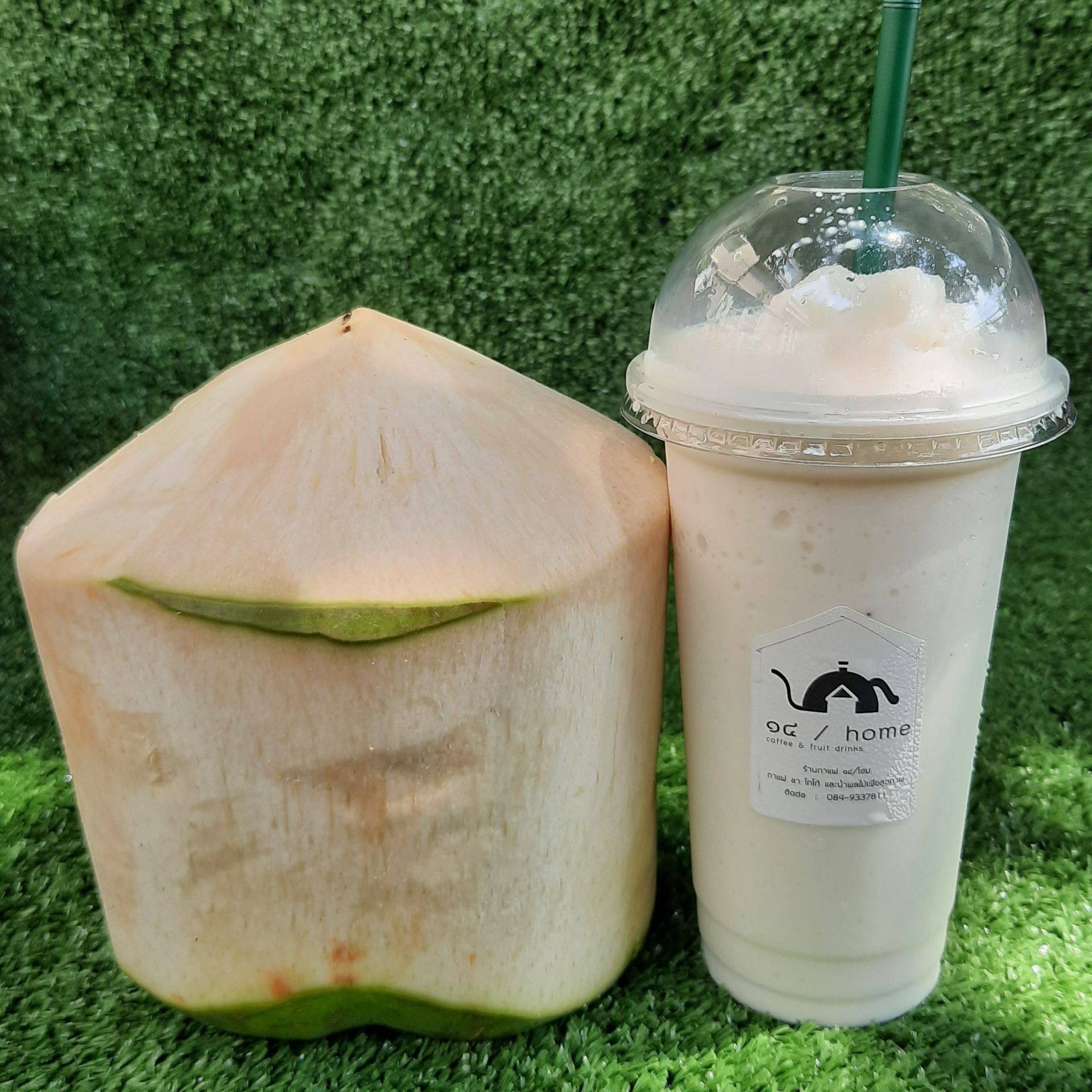 รีวิว 14 Home Coffee & Fruit Drinks รามคำแหง 118 น้ำมะพร้าวนมสดปั่น