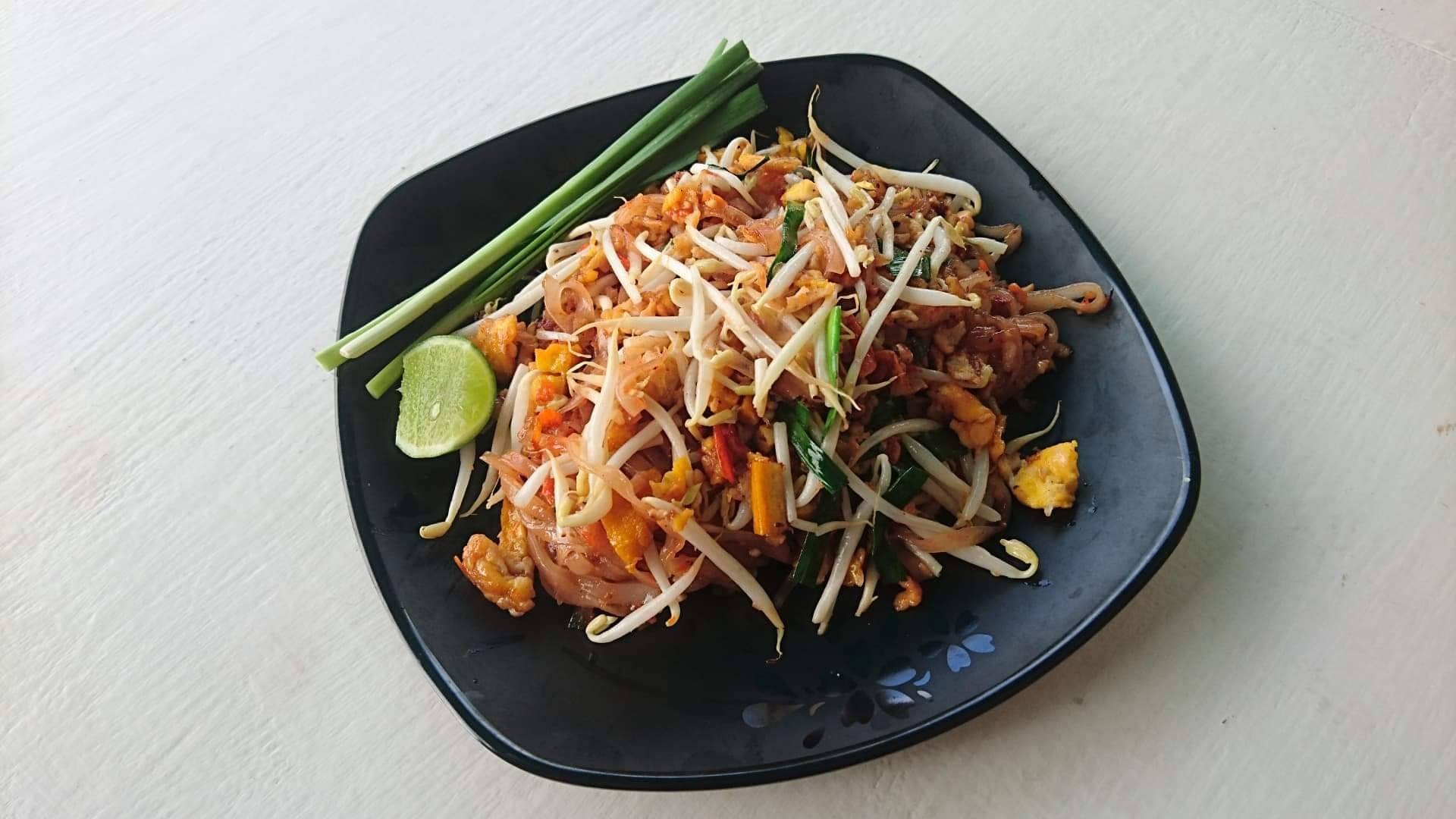 ผัดไทร้านนิฮินดล - สั่งอาหารเดลิเวอรี | Wongnai x LINE MAN