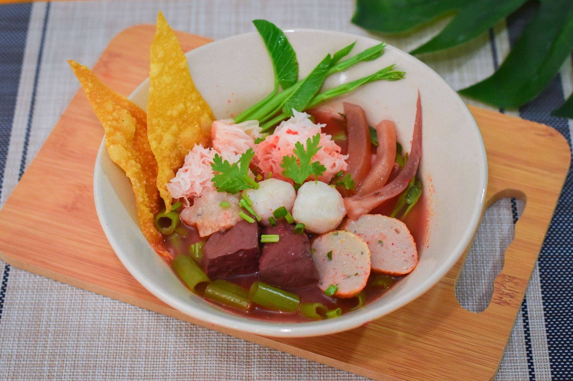 ก๋วยเตี๋ยวเย็นตาโฟ-น้ำ • image ร้าน 8 มีนา ก๋วยเตี๋ยวต้มยำหมูเด้ง เย็นตาโฟ