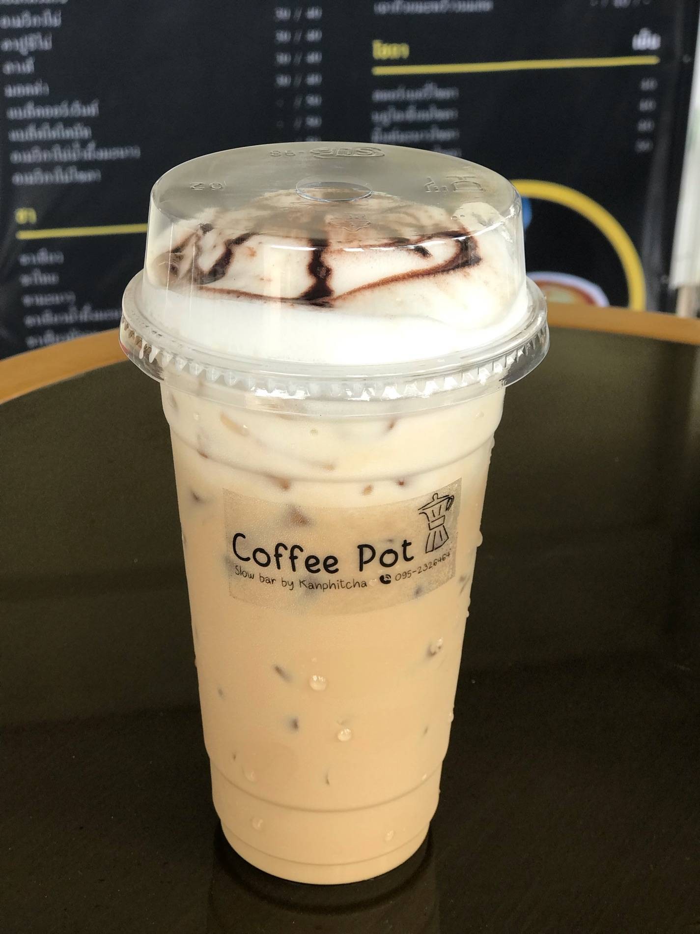 ร้าน คอฟฟี่ พอทCoffee Pot Slow Bar by Kanphitcha รีวิวร้านอาหาร