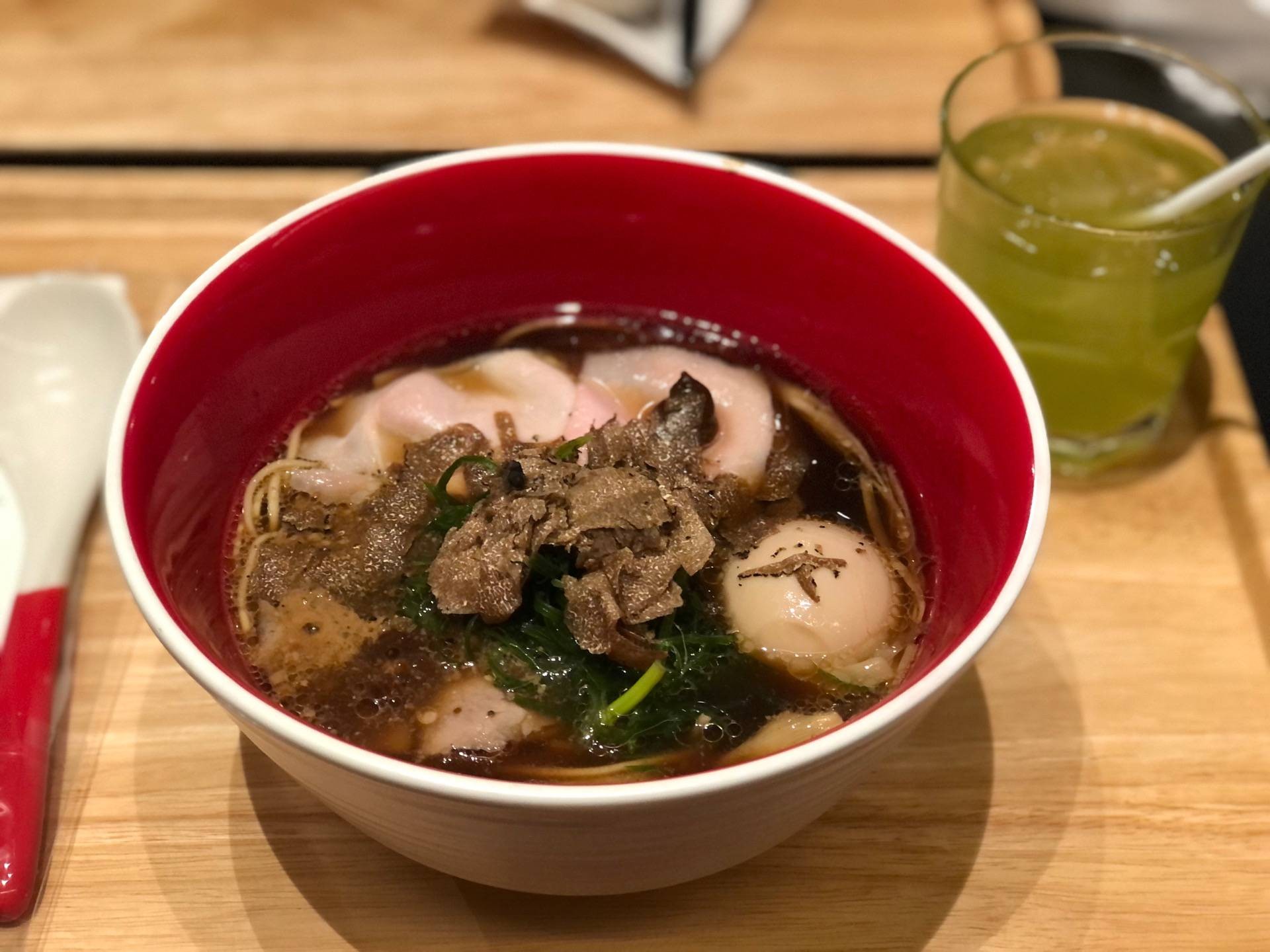 Tsuta Signature Shoyu Soba with Truffle Slice ร้าน Tsuta Japanese Soba Noodle Michelin Starred