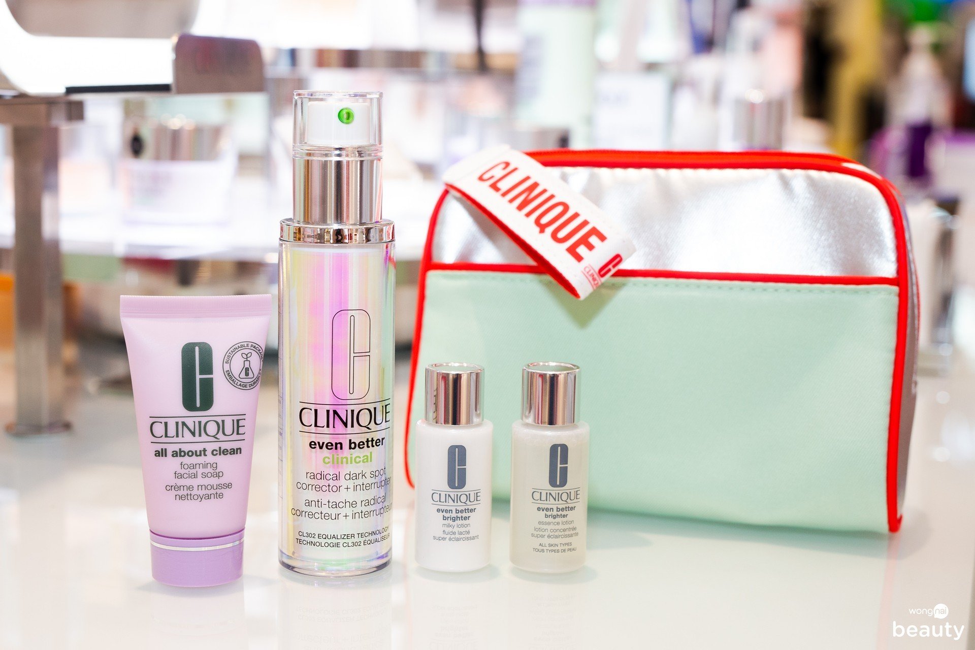 ช้อป! เซ็ตของขวัญสกินแคร์ตัวดังจาก Clinique โปรเด็ดสุดคุ้ม รับปลายปี