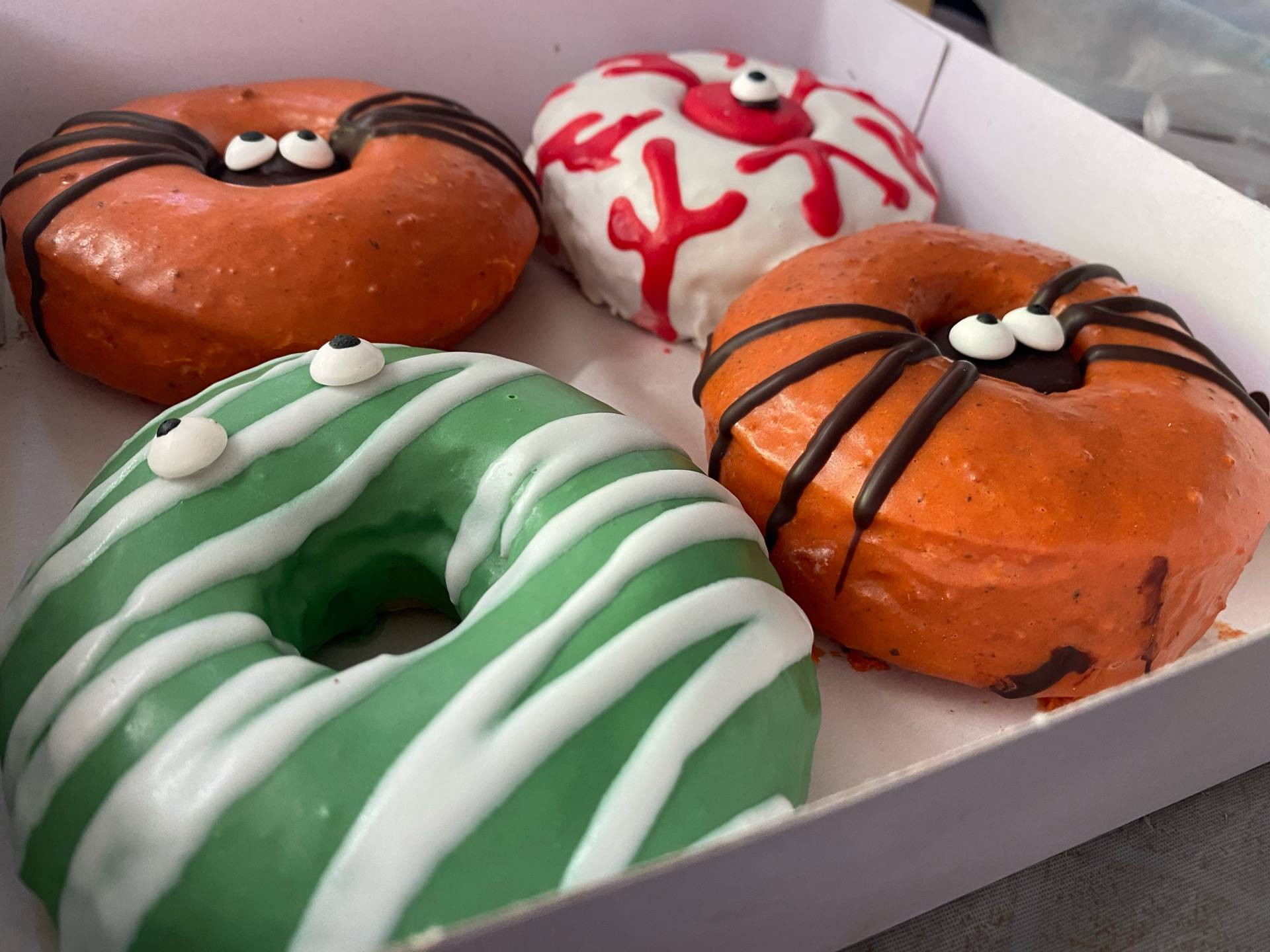 รีวิว The Donut Cafe And Delivery น่ารักมากก สั่งแล้วไปรับเอง ชิ้น