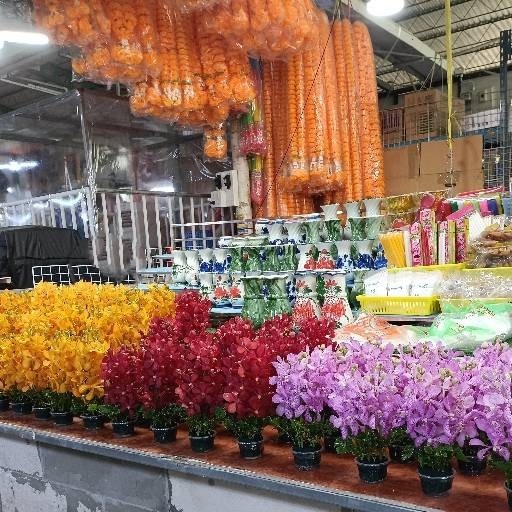 ร้าน J&J Flower (เจแอนด์เจ ฟลาวเวอร์)