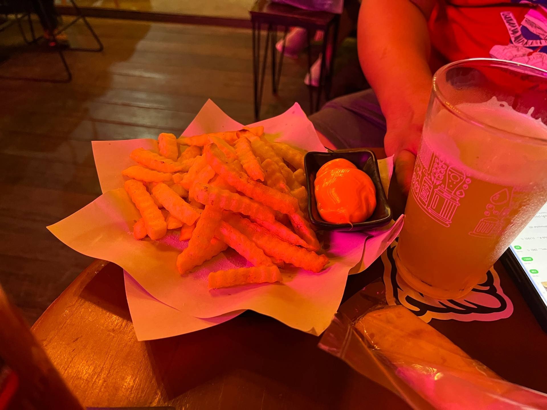 NoMad CraftBeer Caf nomad-craftbeer-caf