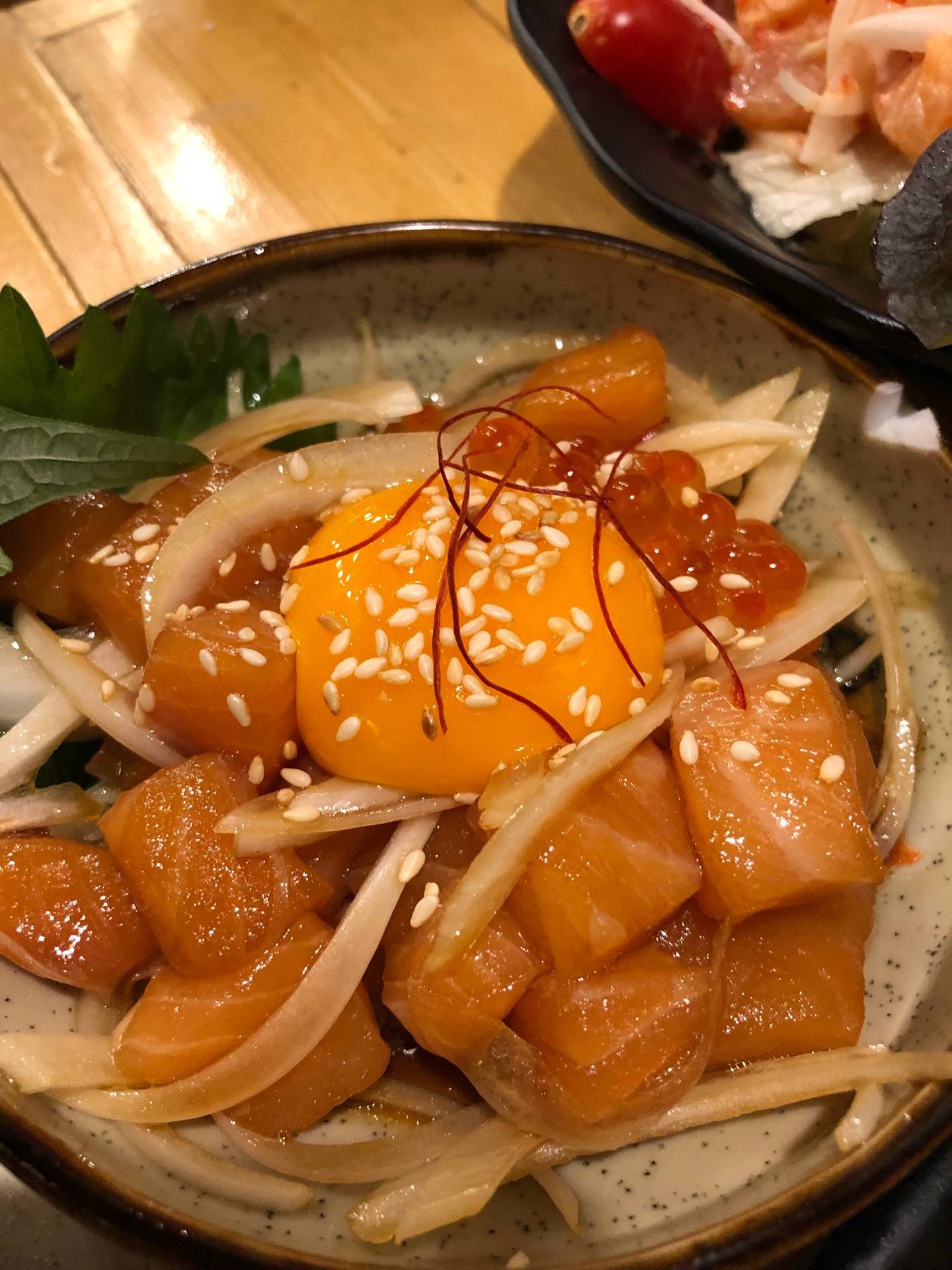 Salmon Yukke • แซลมอนดีมาก ร้าน HERO izakaya