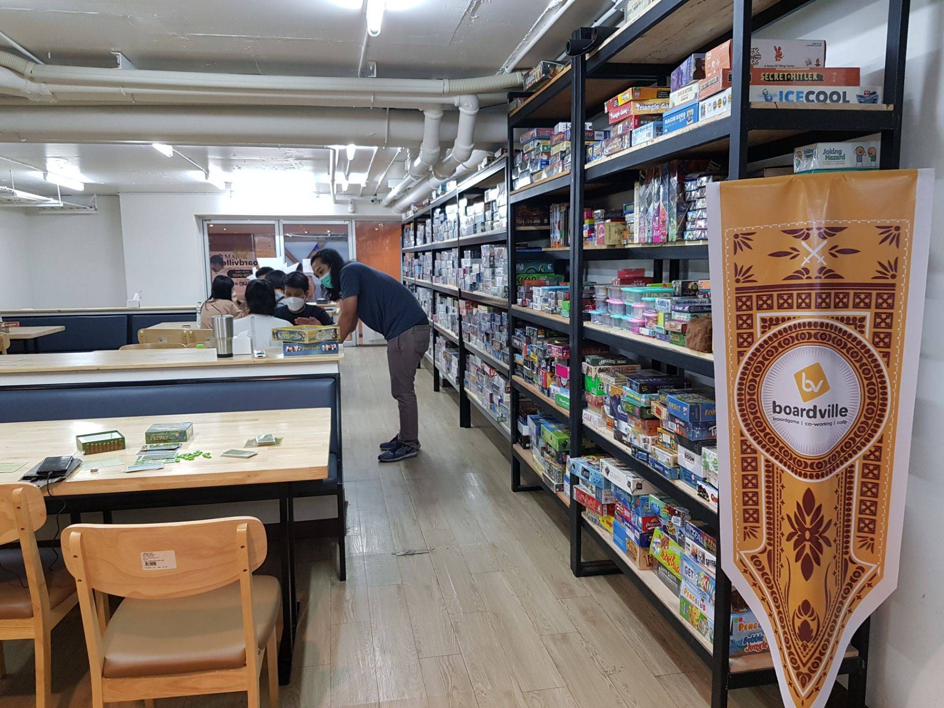 boardville-board-game-cafe-boardville-major-pinklao