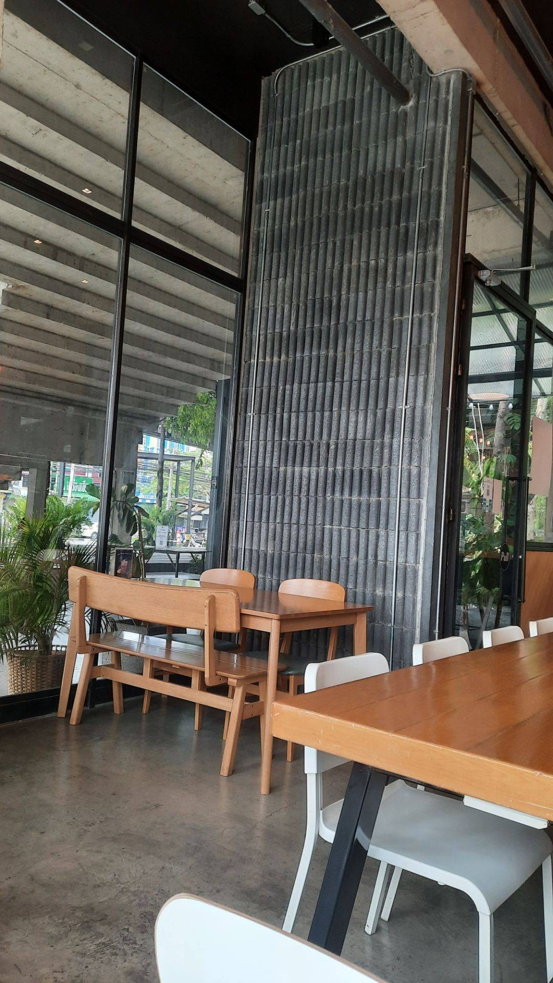 รูป Gravity Artisan Cafe