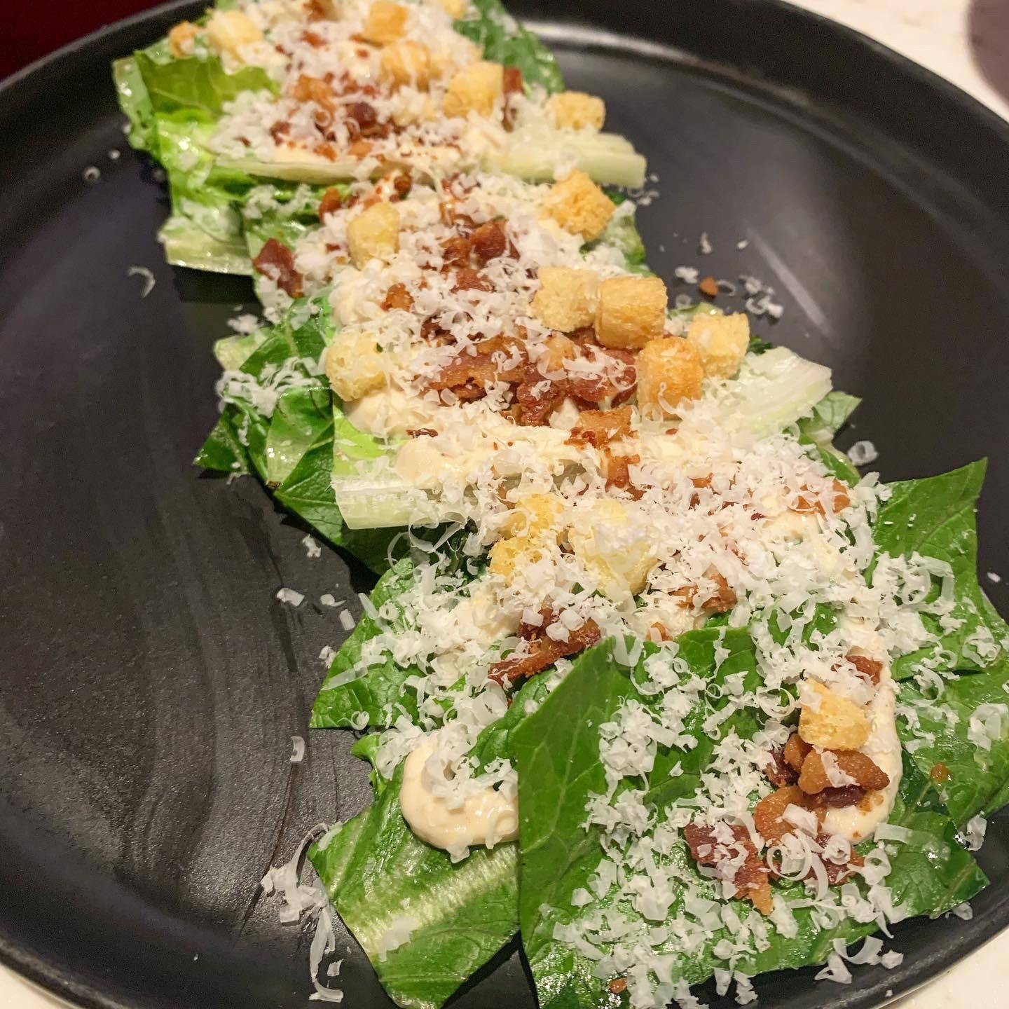 Caesar salad ร้าน Caper by Dan Bark คลองตัน