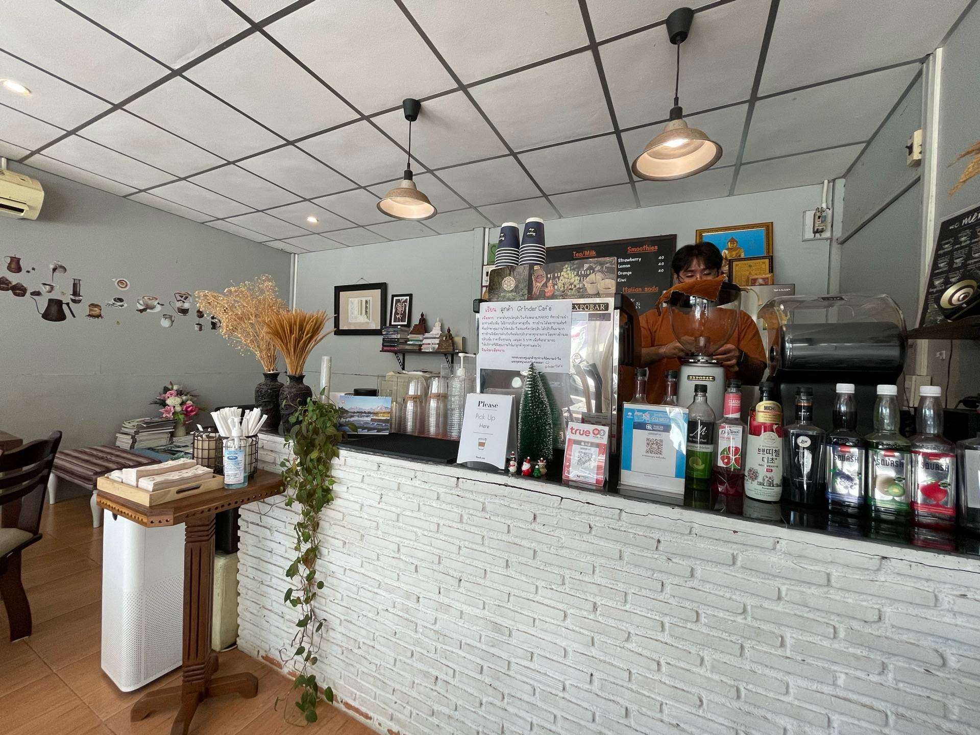 รูป Grinders Cafe