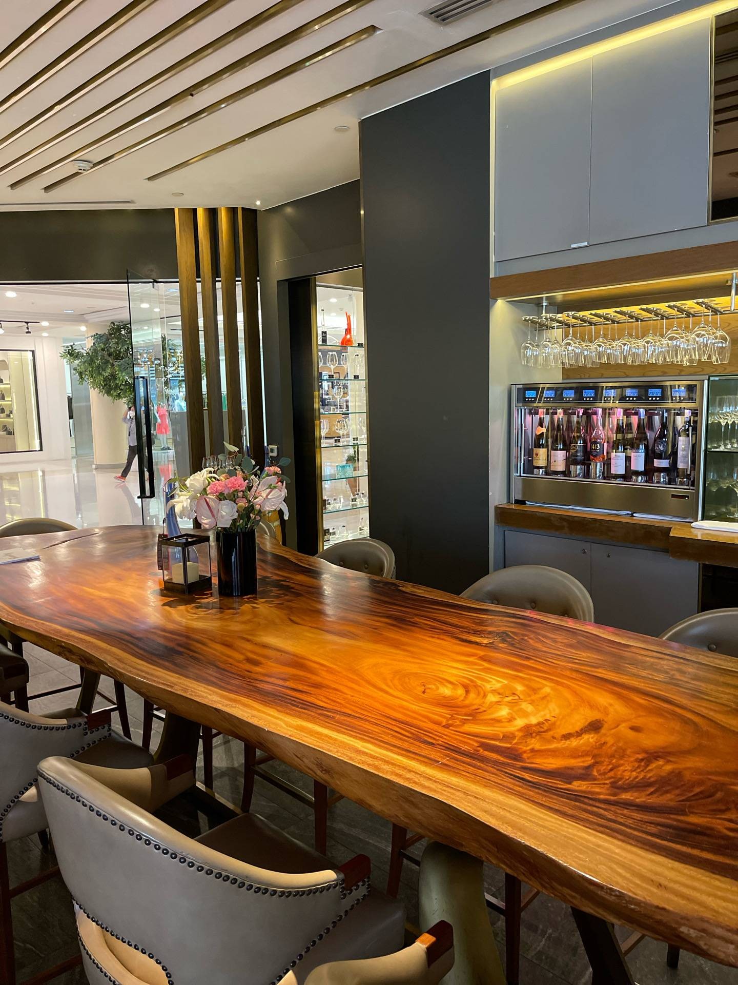 รูป Riedel Wine Bar & Cellar (รีเดล ไวน์ บาร์ แอนด์ เซลล่าร์) Gaysorn