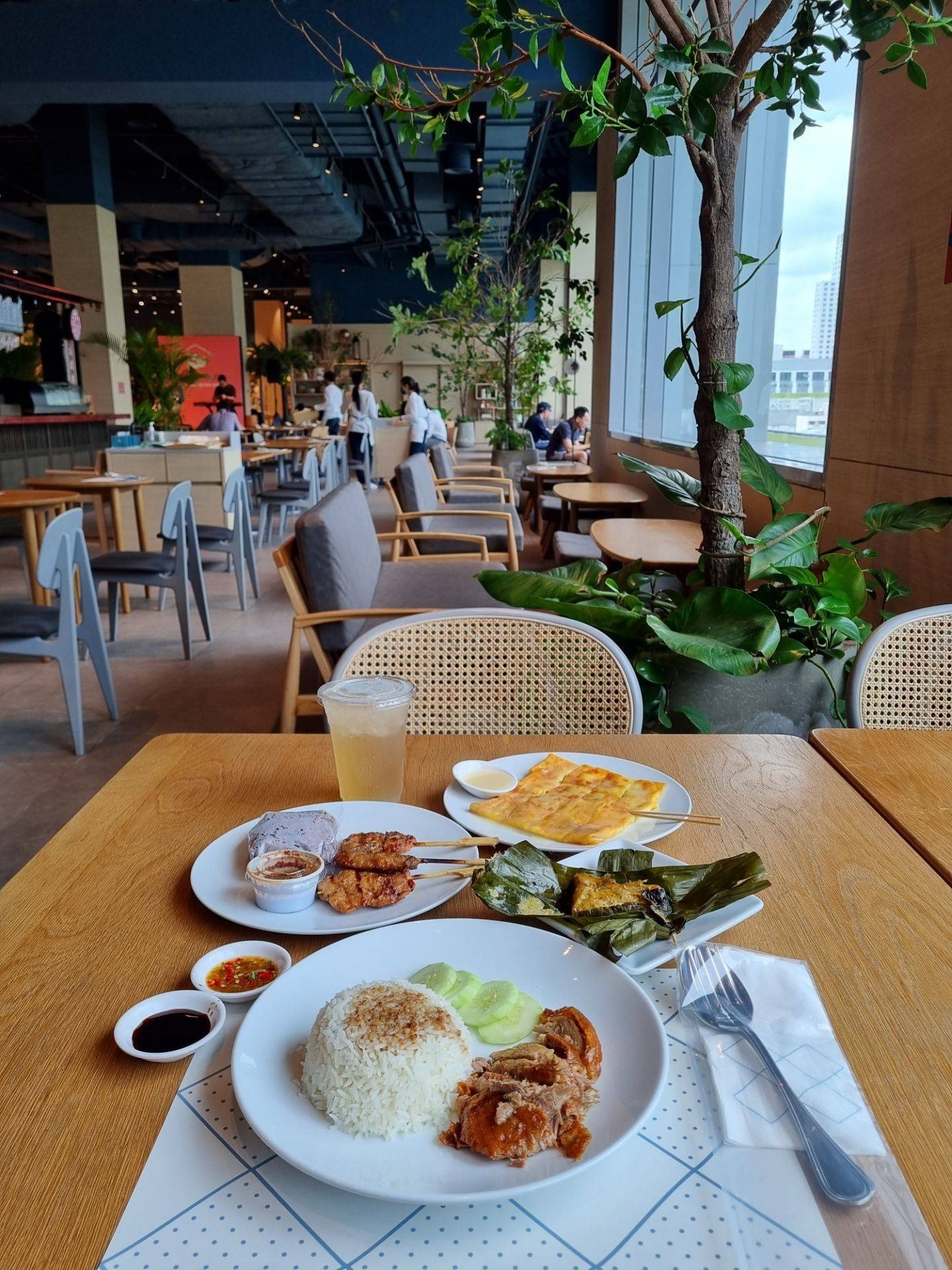 รูป "Living House" CoLiving & Eating Space centralwOrld