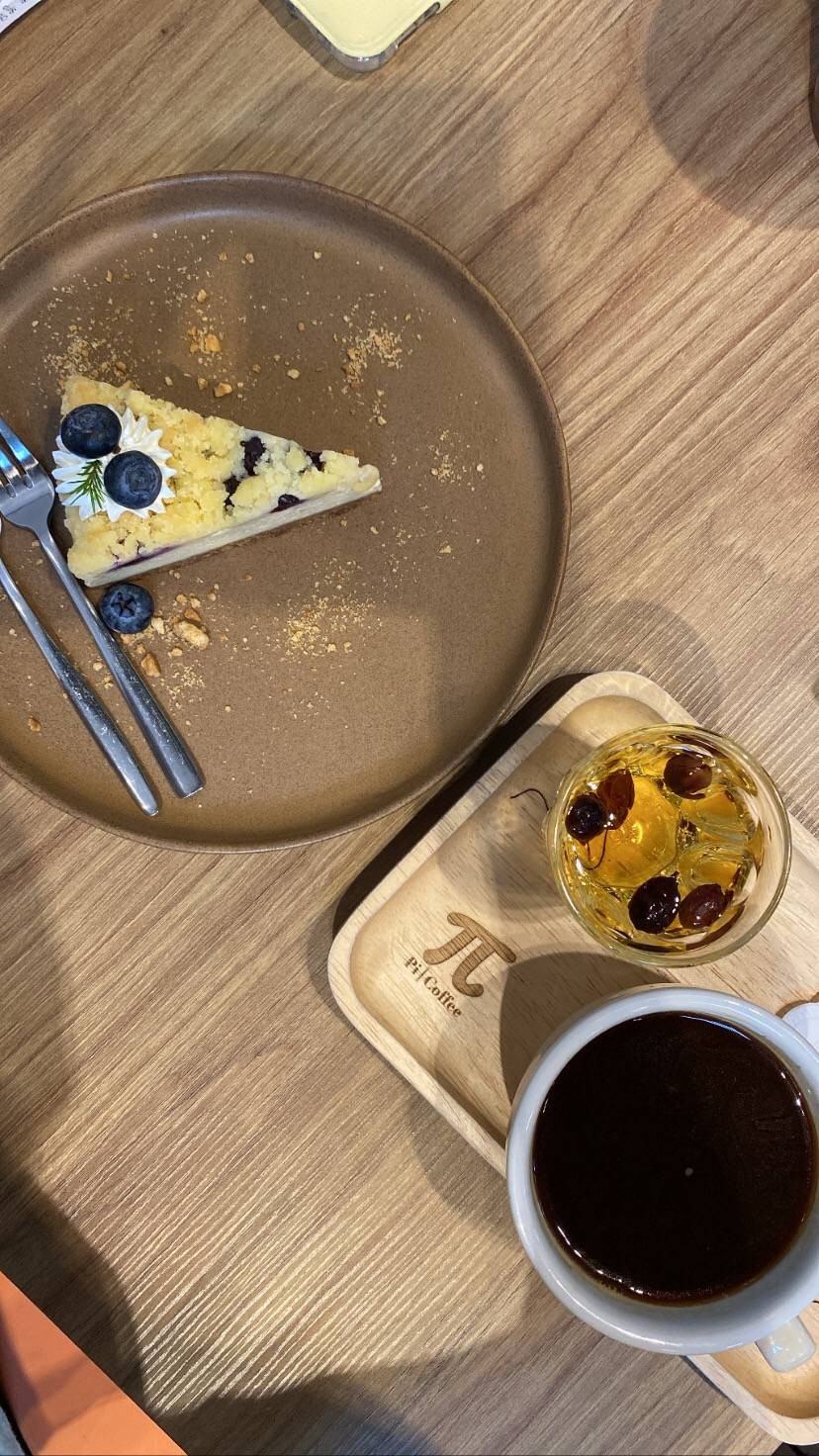 รีวิว Pi Coffee 2 (กังสดาล) - ร้านกว้าง พนักงานน่ารัก บริการดี ราคาไม่แพง