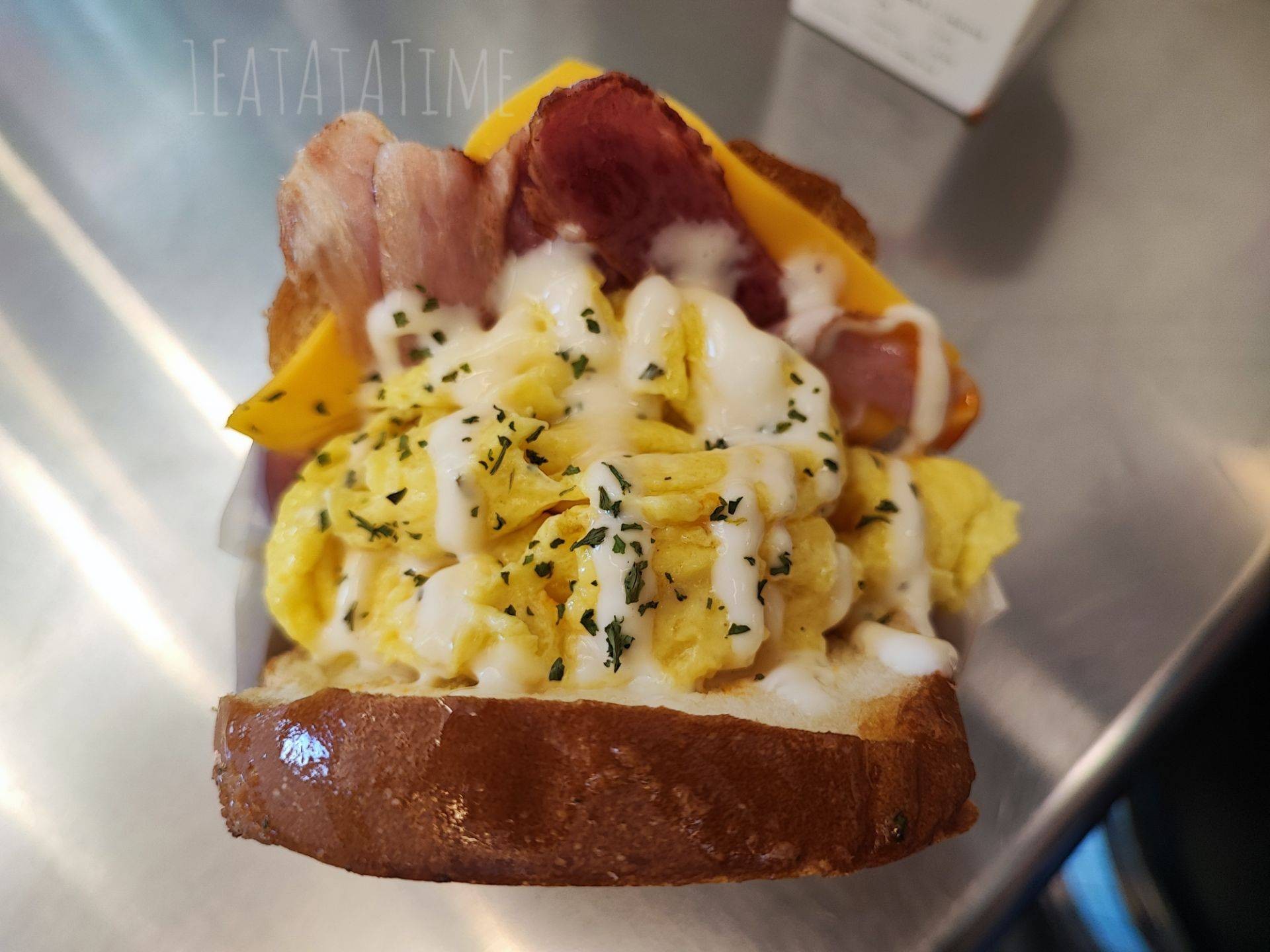 รีวิว Eggdrop Hongdae