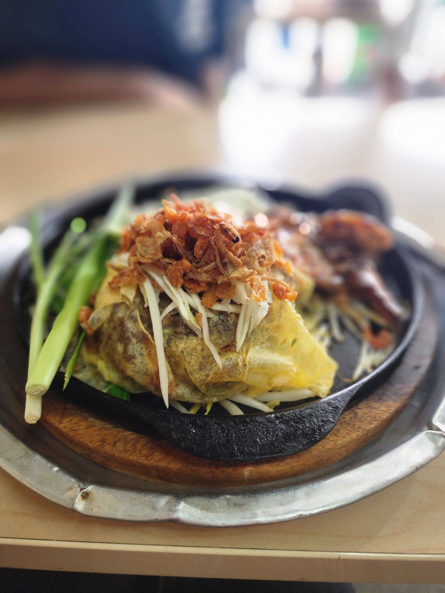 รีวิว ผัดไท นรกแตก - ผัดไทควันทะลุ ถ้าฝนตกไม่รู้ว่าพี่เค้าจะผัดตรงไหน ...