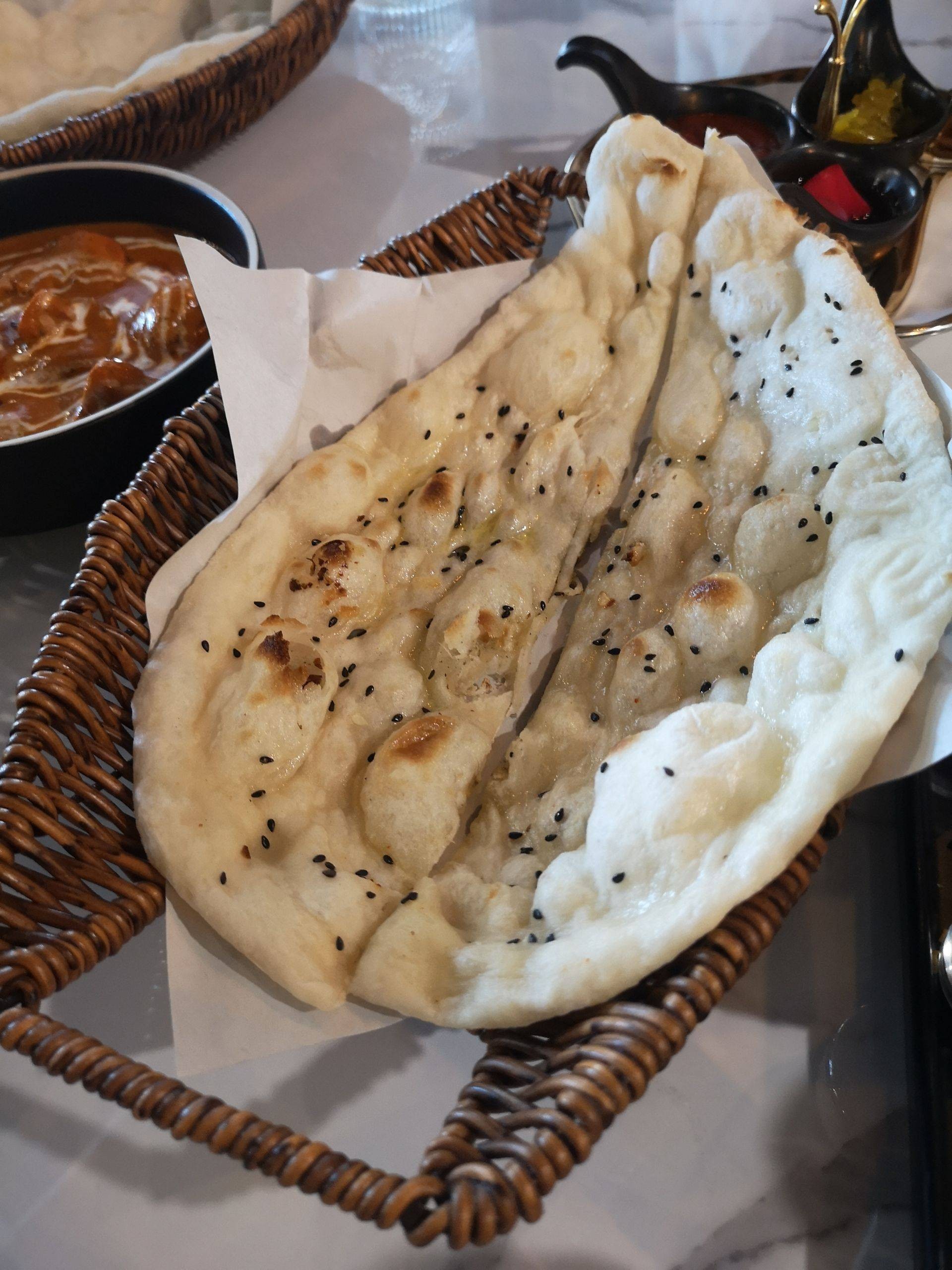 Naan ร้าน Bombay Indian Cuisine Korat