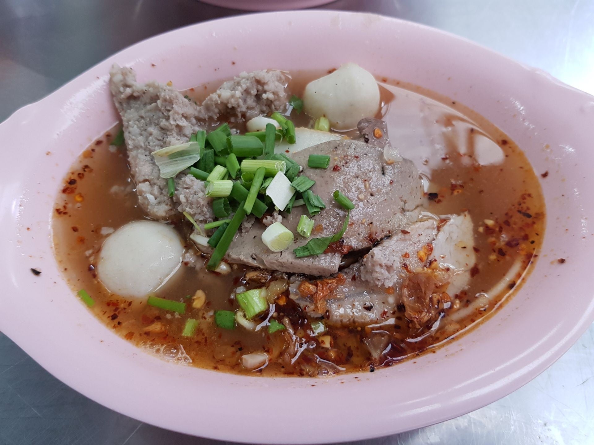 30 ร้านก๋วยเตี๋ยวต้มยำ สูตรเด็ดเผ็ดครบรส ชามเดียวไม่เคยพอ!